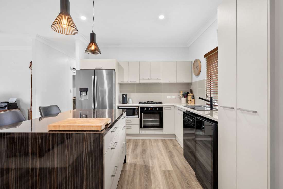 20 Baldwin Close, White Rock - Thumbnail 4