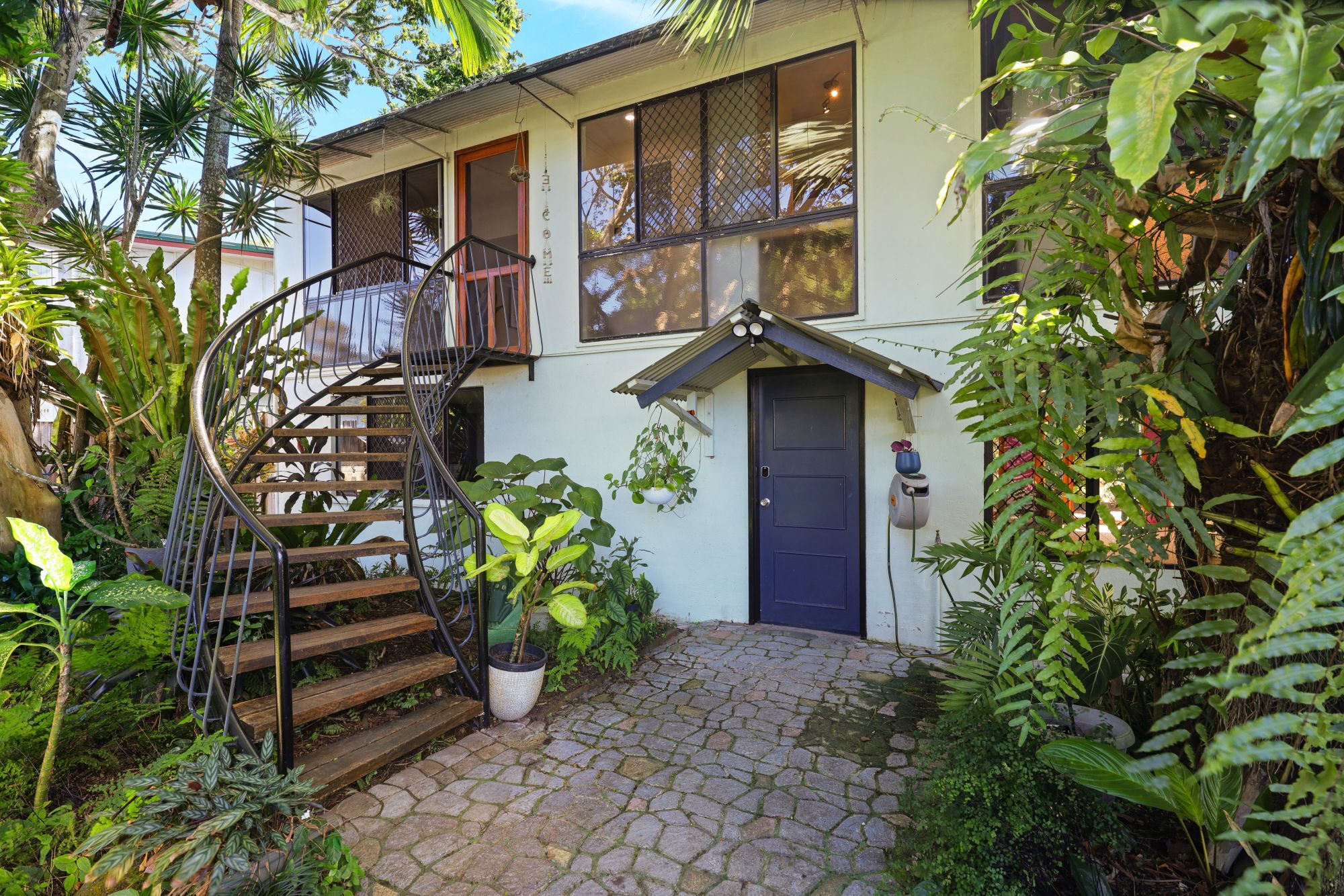 16 Mazlin Street
