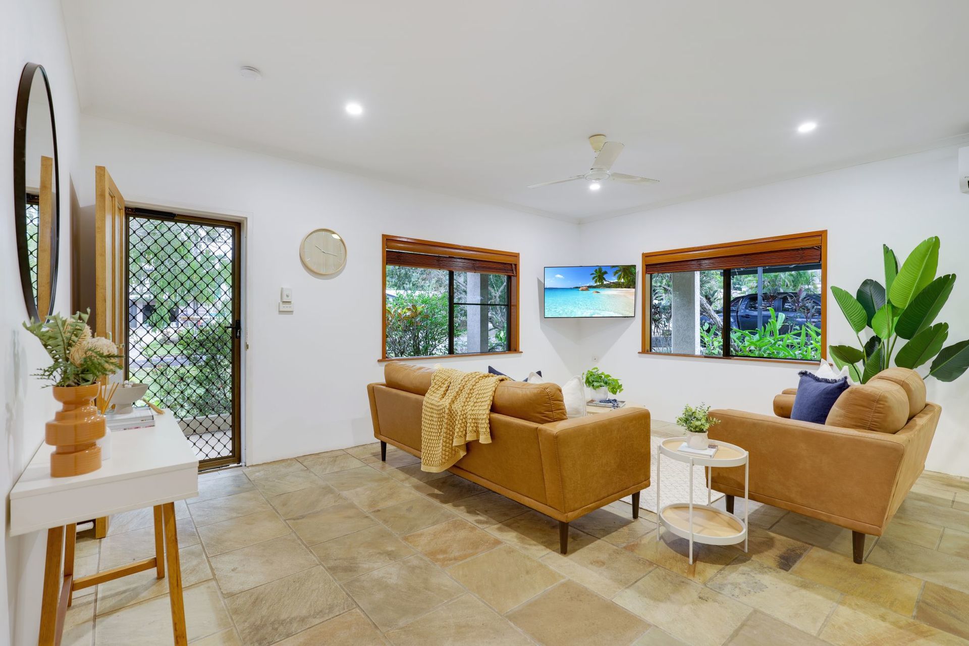 10 Iona Close, Edge Hill - Thumbnail 5