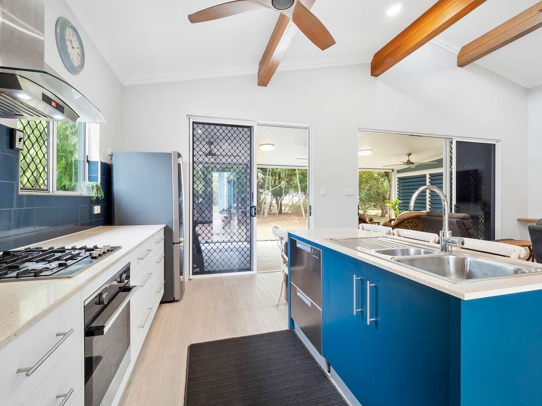 Photo 6 of 45 Inarlinga Road, Cowley Beach