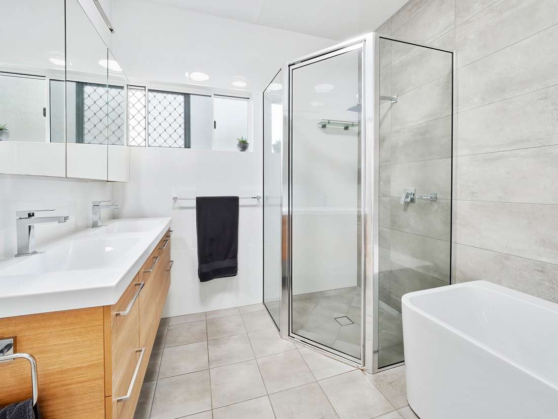Photo 15 of 45 Inarlinga Road, Cowley Beach