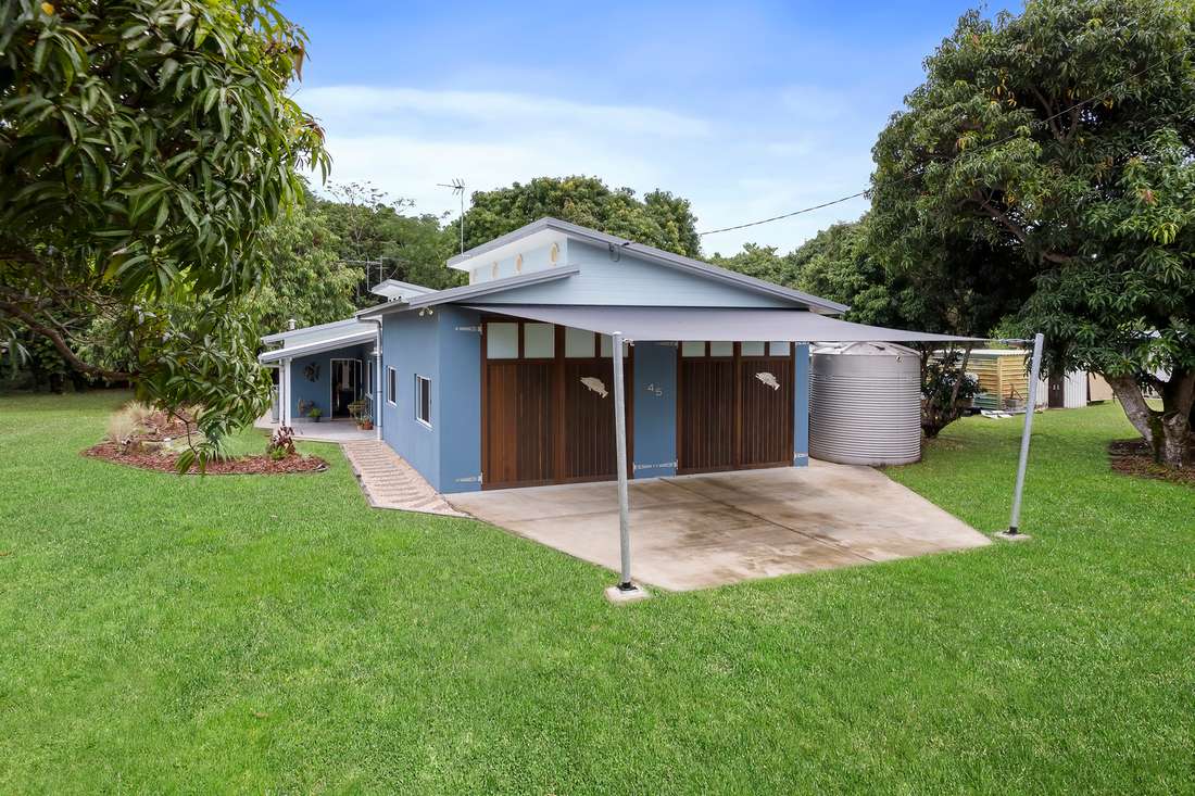 Photo 21 of 45 Inarlinga Road, Cowley Beach