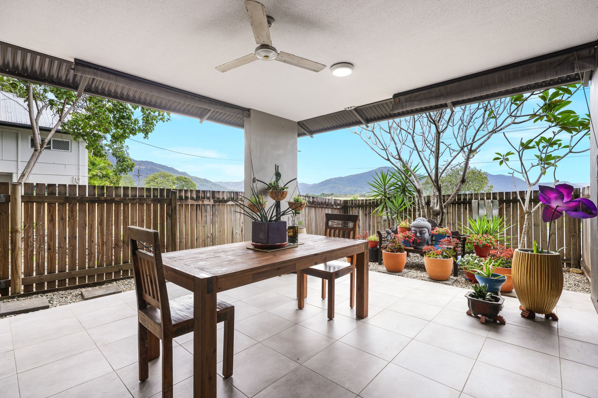 Photo 2 of 1/211-213 Kamerunga Road, Freshwater
