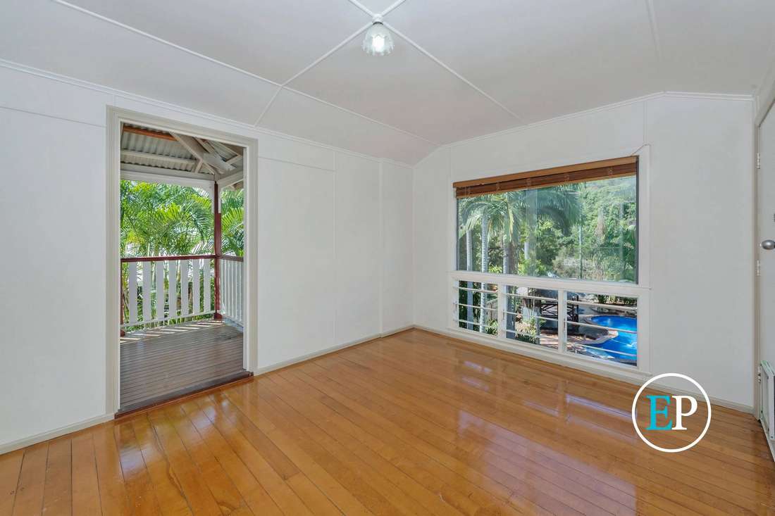 Photo 4 of 78 Stagpole Street, West End