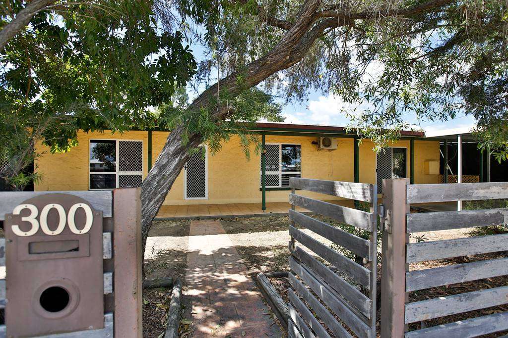 300 Pinnacle Drive