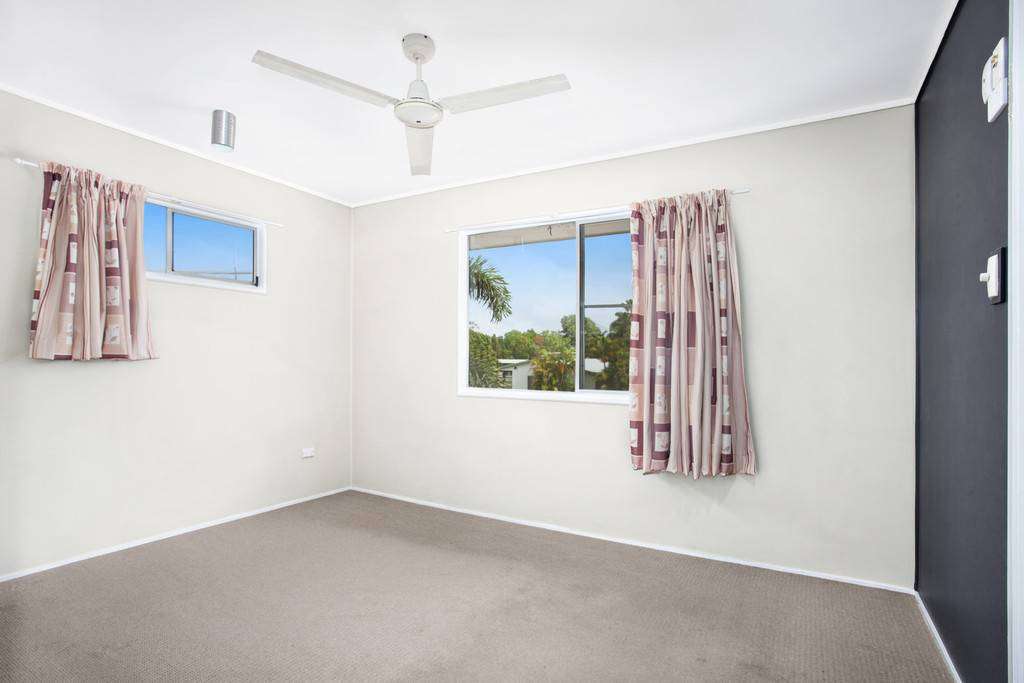 Photo 4 of 20 Yvette Street, Kelso