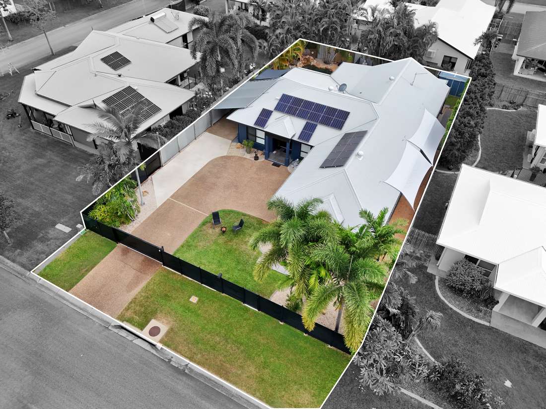 9 Lakeshore Circuit, Idalia - Image 1