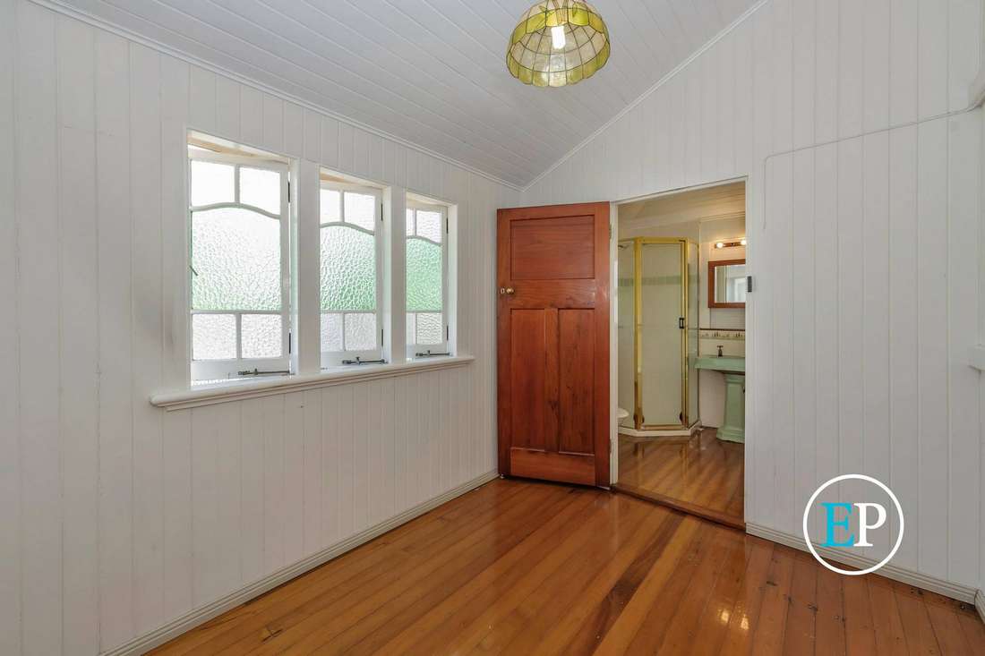 Photo 10 of 78 Stagpole Street, West End