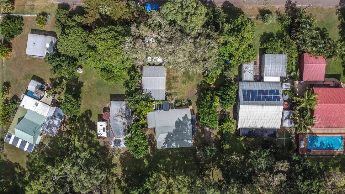 46 Empress Close, Cungulla - Thumbnail 2