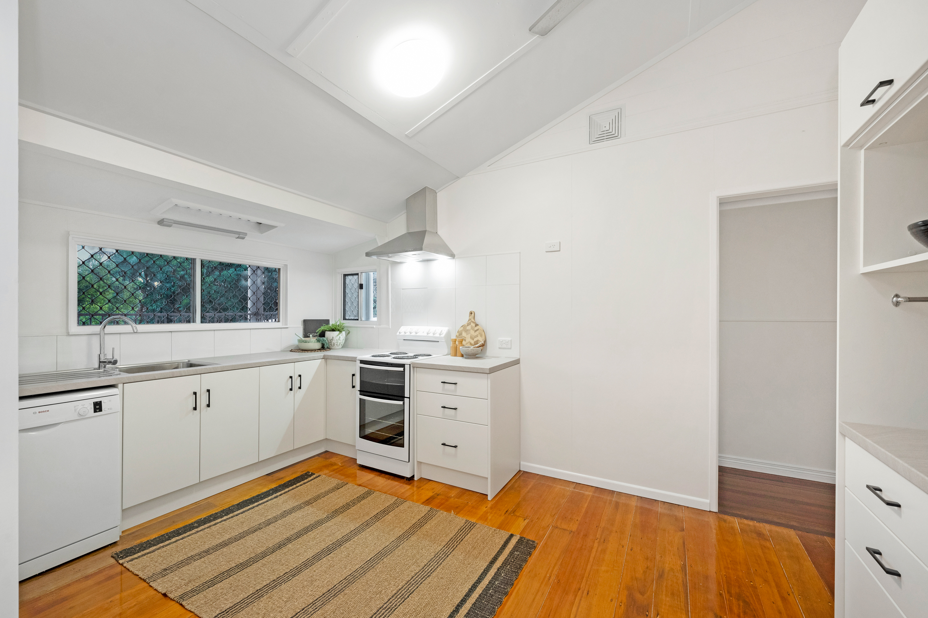 5 Crauford Street, West End - Thumbnail 8