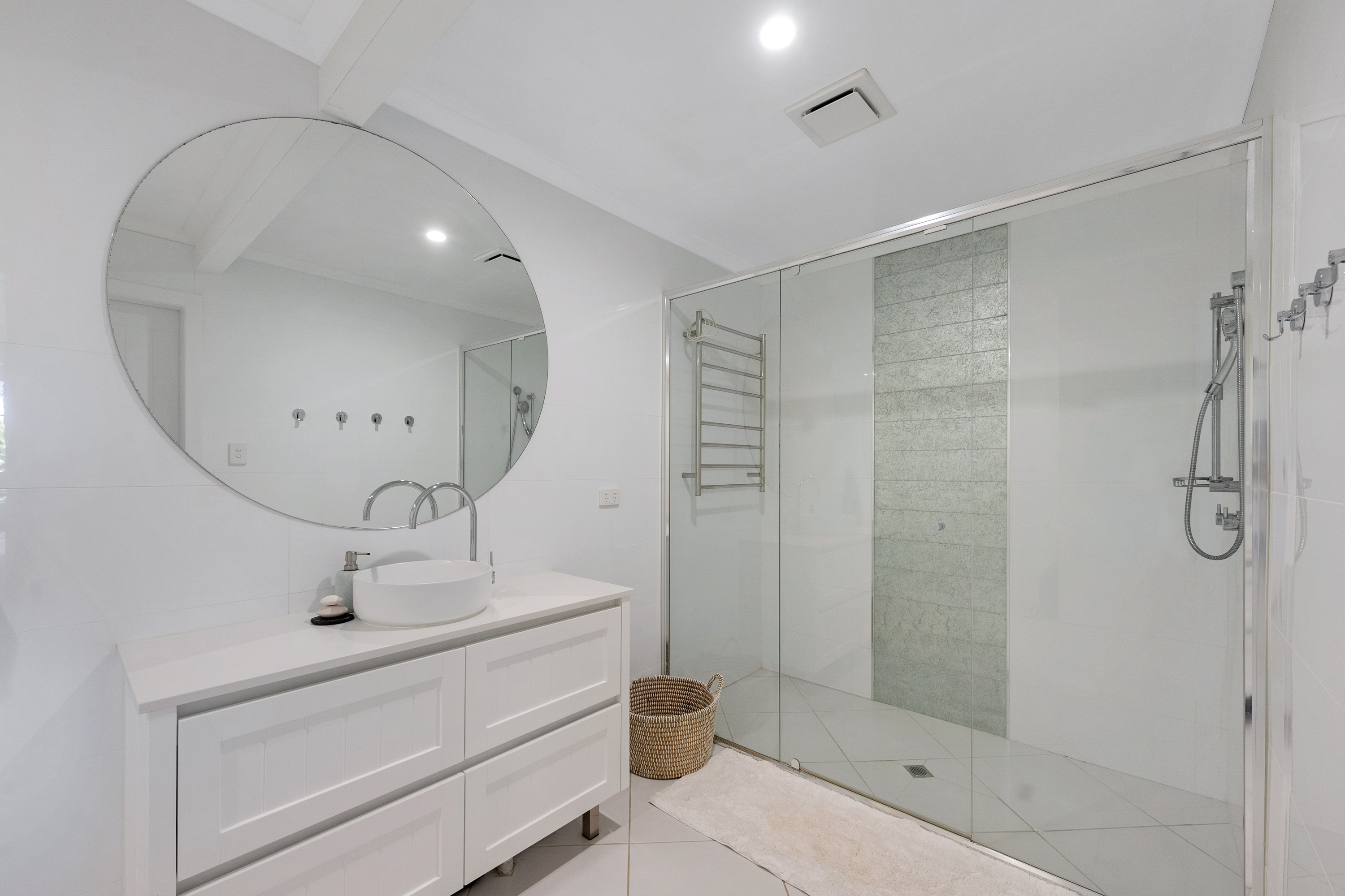 3 Harrier Court, Bushland Beach - Thumbnail 8