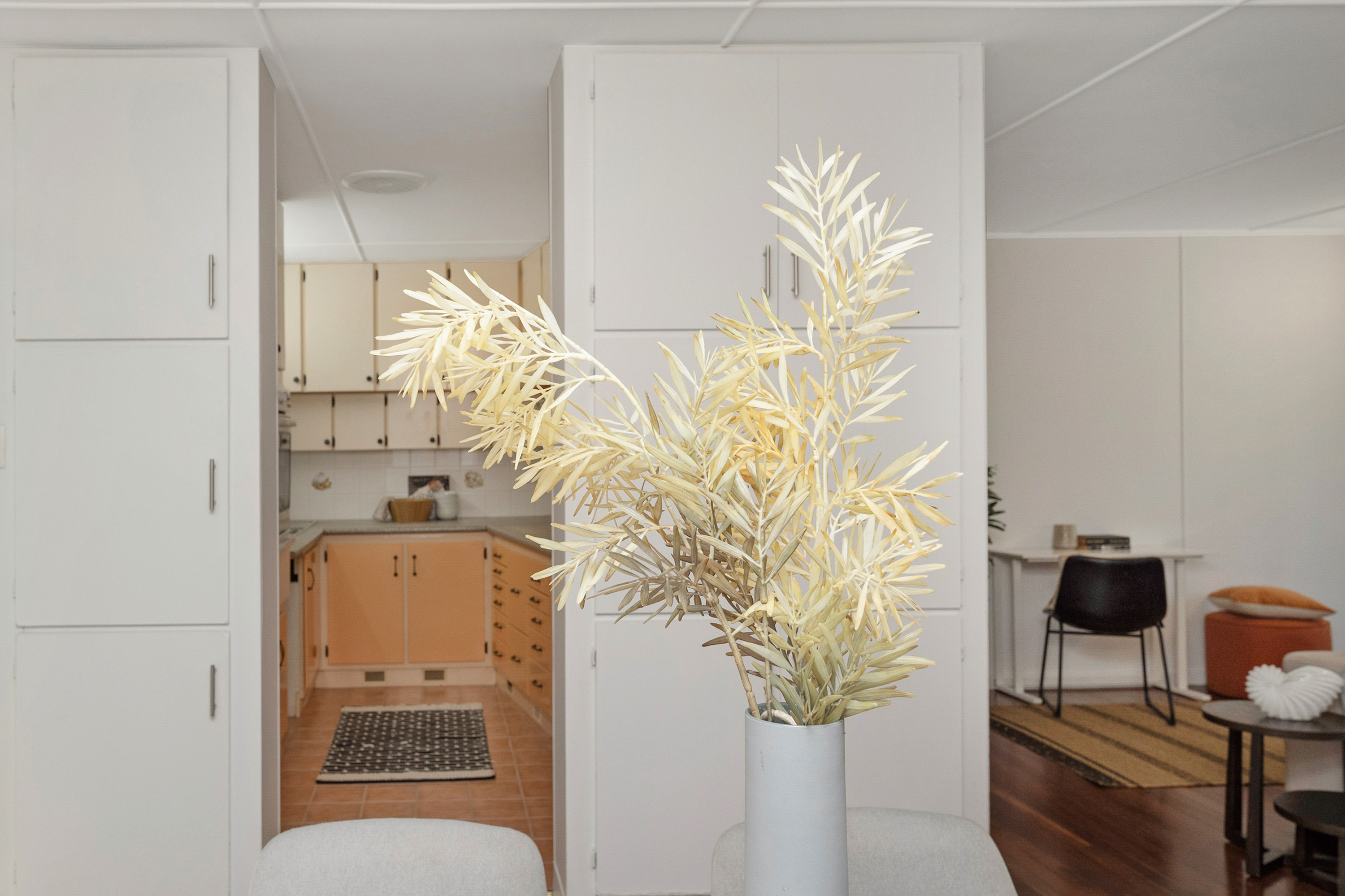 25 Illoura Street, Cranbrook - Thumbnail 6
