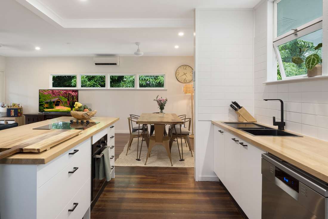 4 Kenealy street