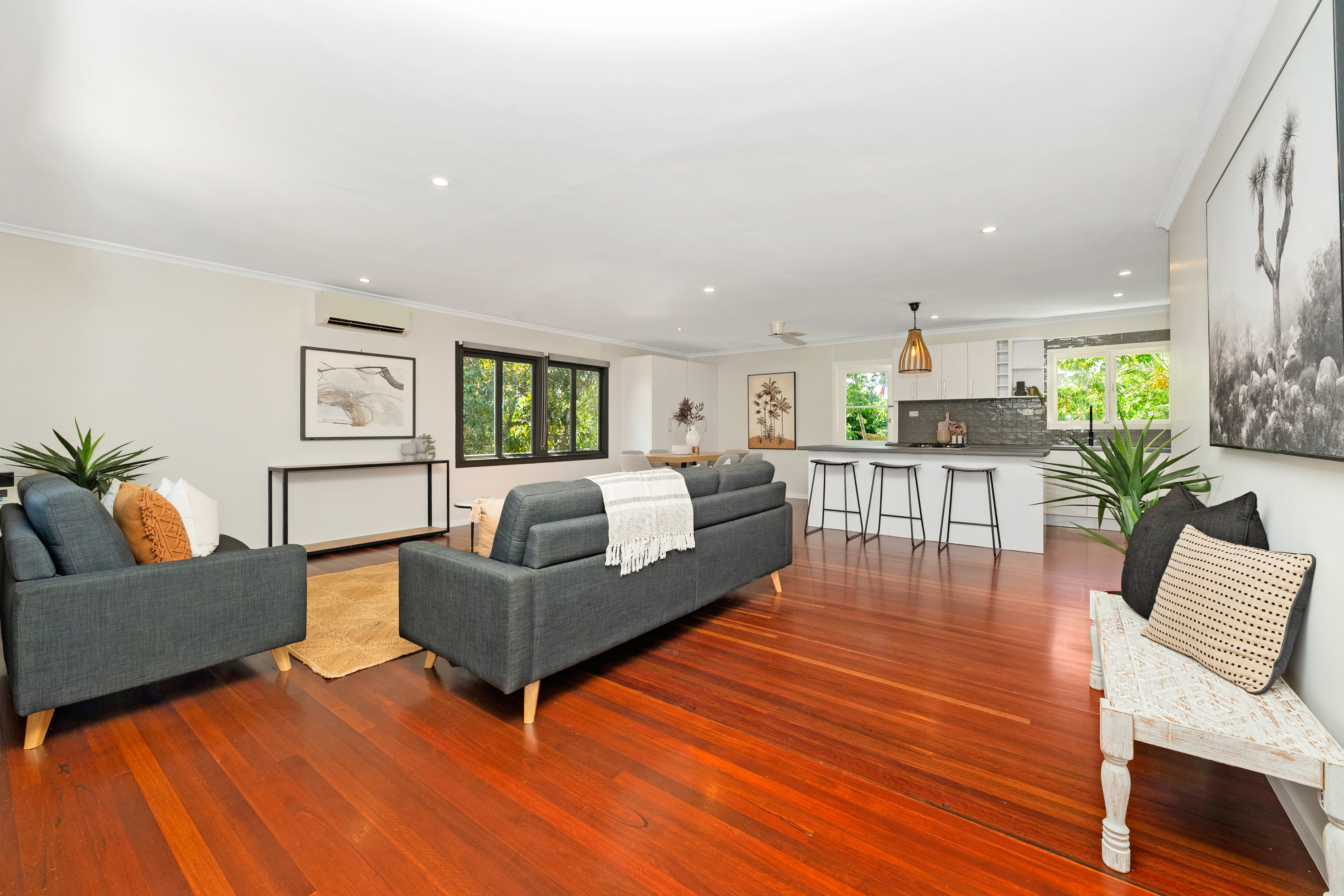 33 Poinciana Street, Cranbrook - Thumbnail 2