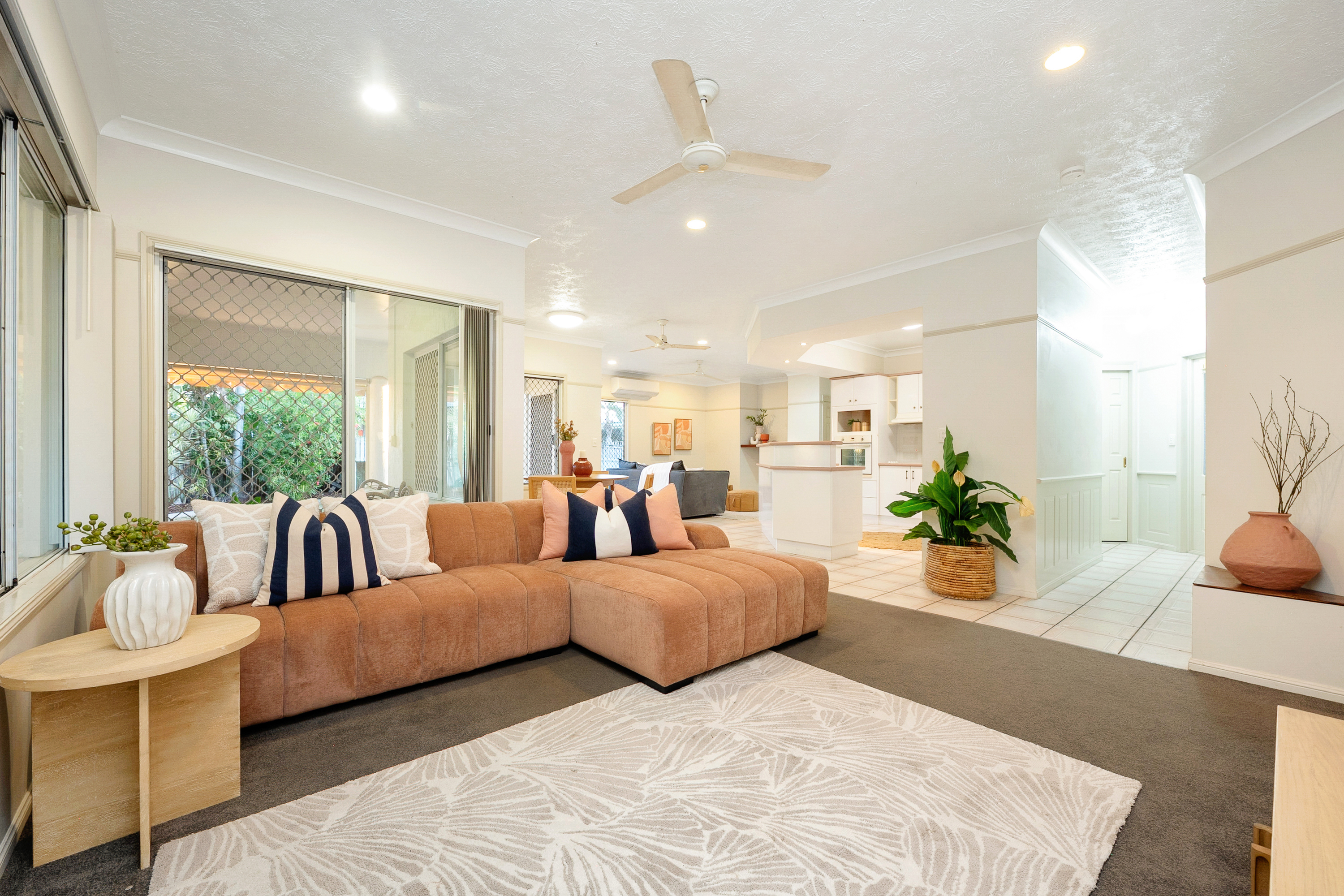18 Nicholson Court, Annandale - Thumbnail 3