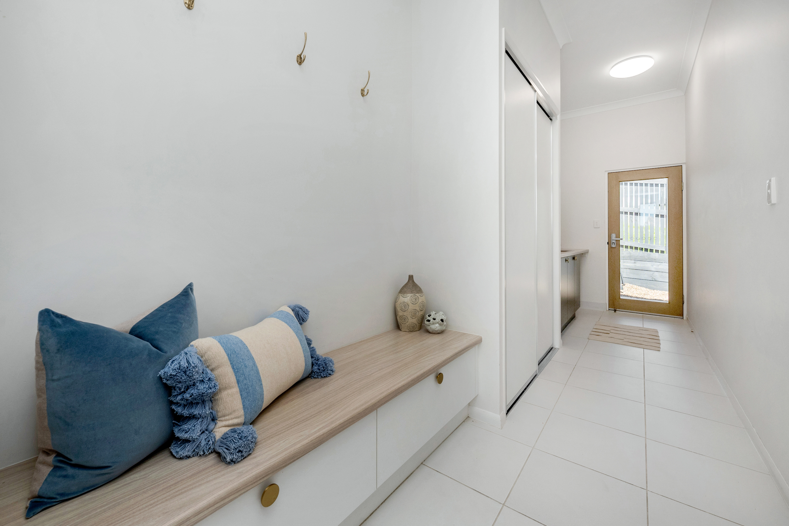 7 Baird Court, Bushland Beach - Thumbnail 3