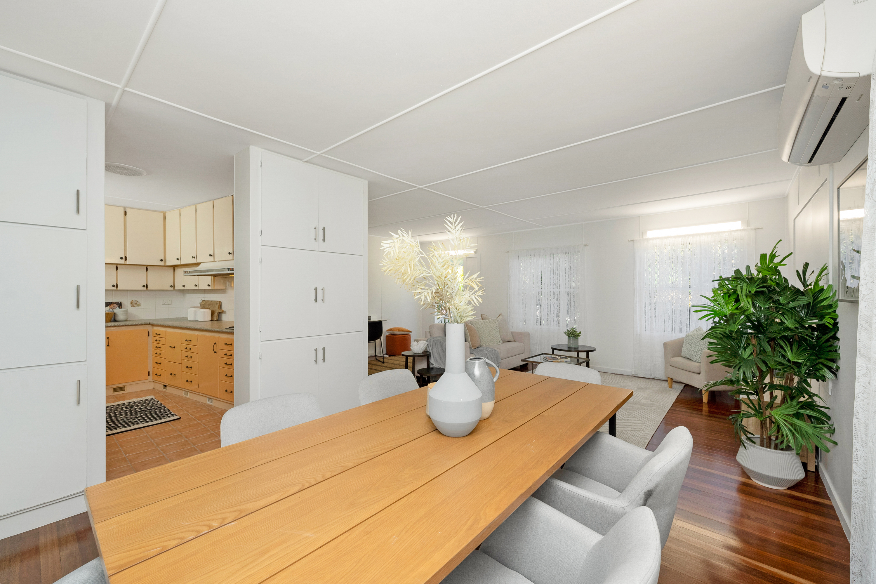 25 Illoura Street, Cranbrook - Thumbnail 4