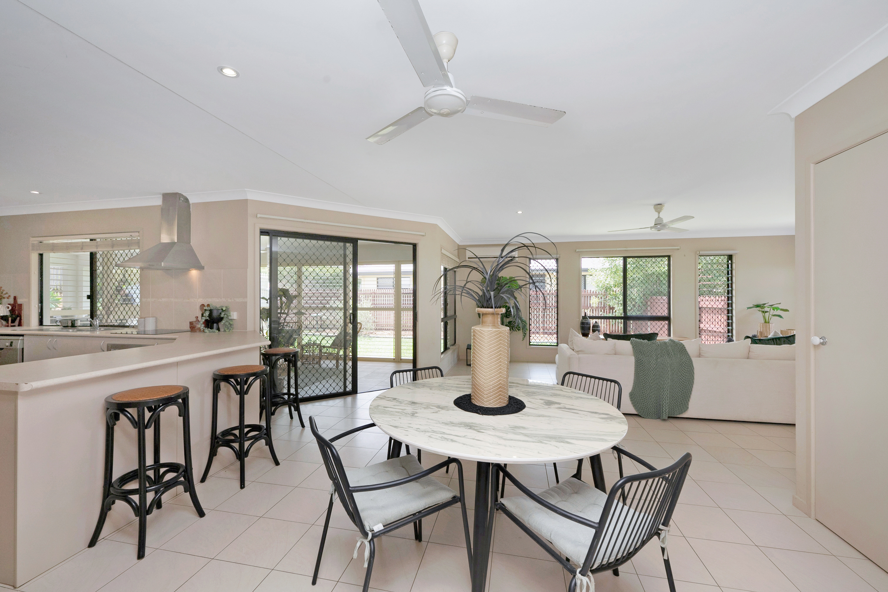 7 Ulysses Drive, Mount Louisa - Thumbnail 4