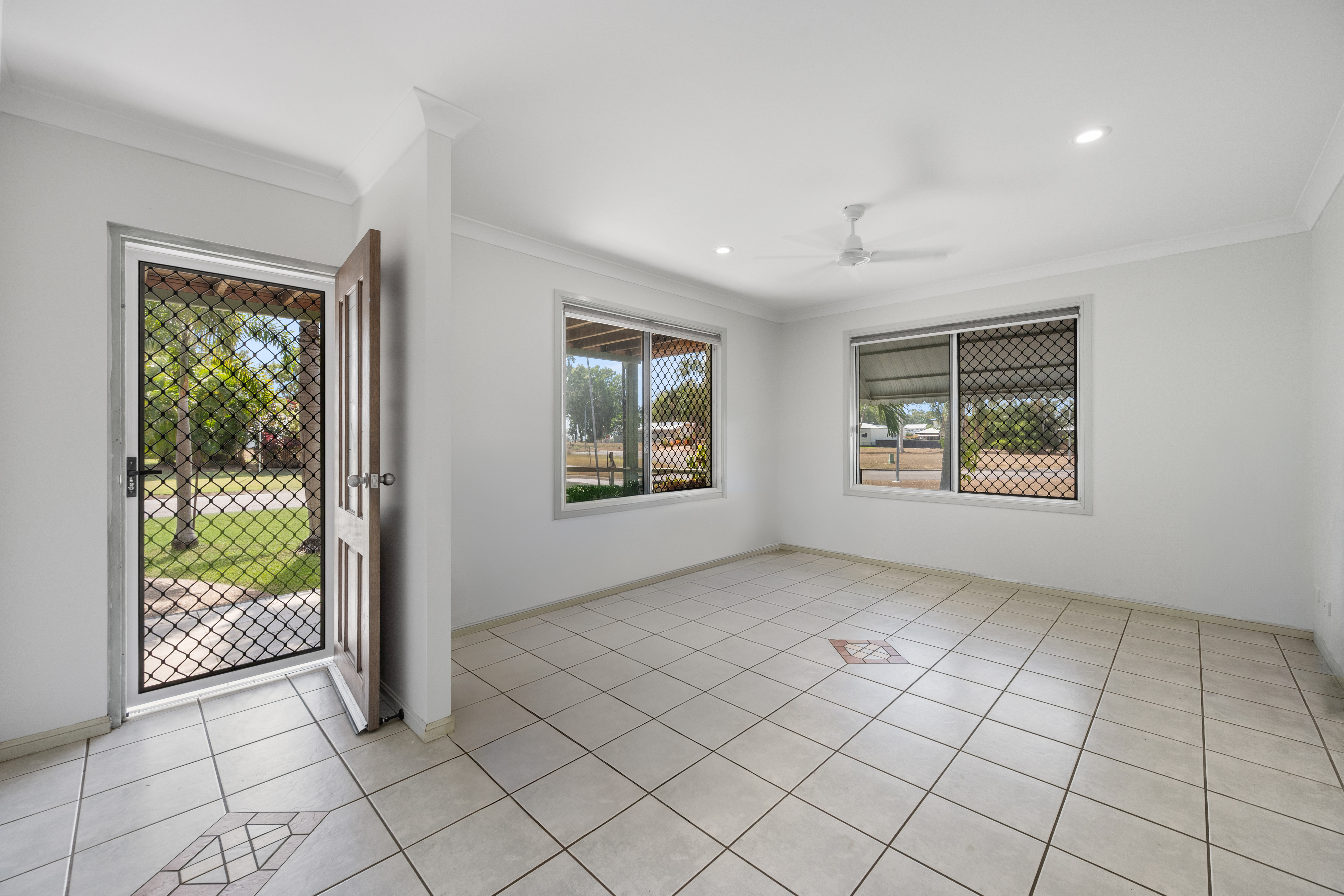 24 Augusta Drive, Balgal Beach - Thumbnail 7
