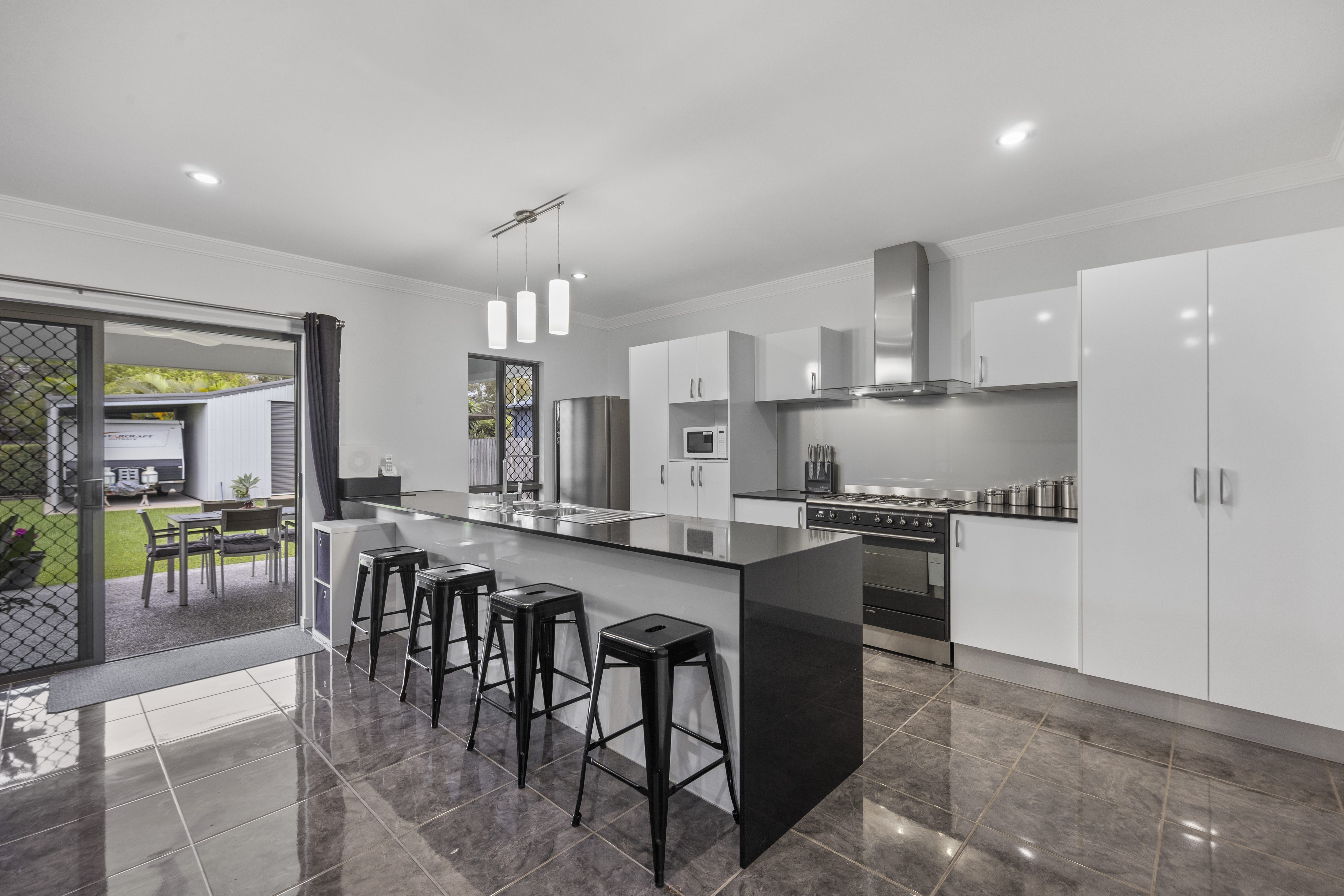 7 Tracey Street, Balgal Beach - Thumbnail 4