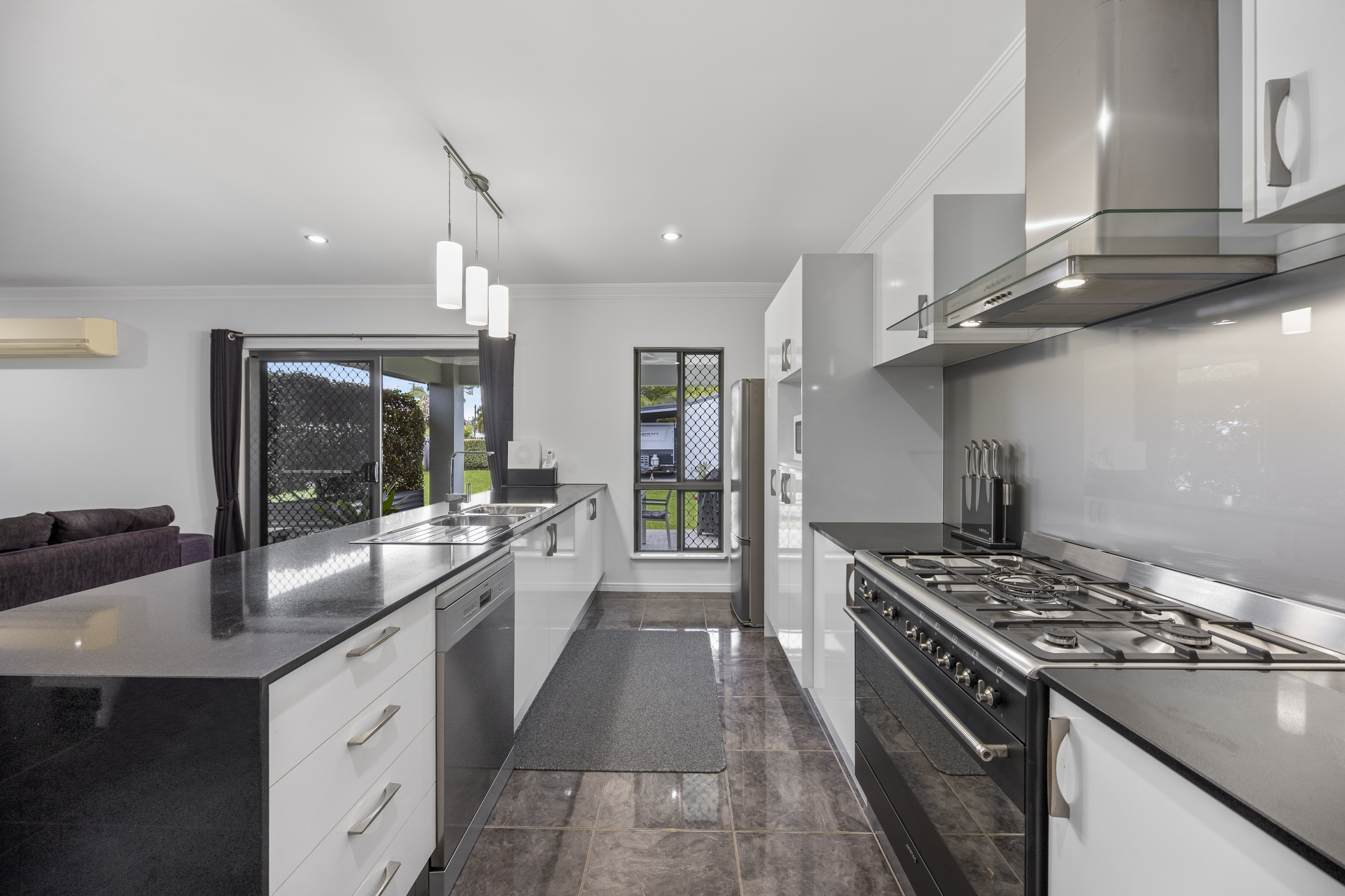 7 Tracey Street, Balgal Beach - Thumbnail 5