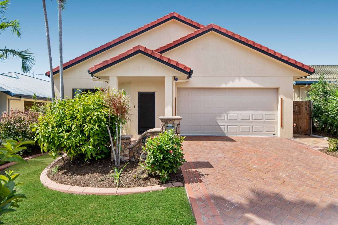 Photo 1 of 6 Biglow Court, Douglas