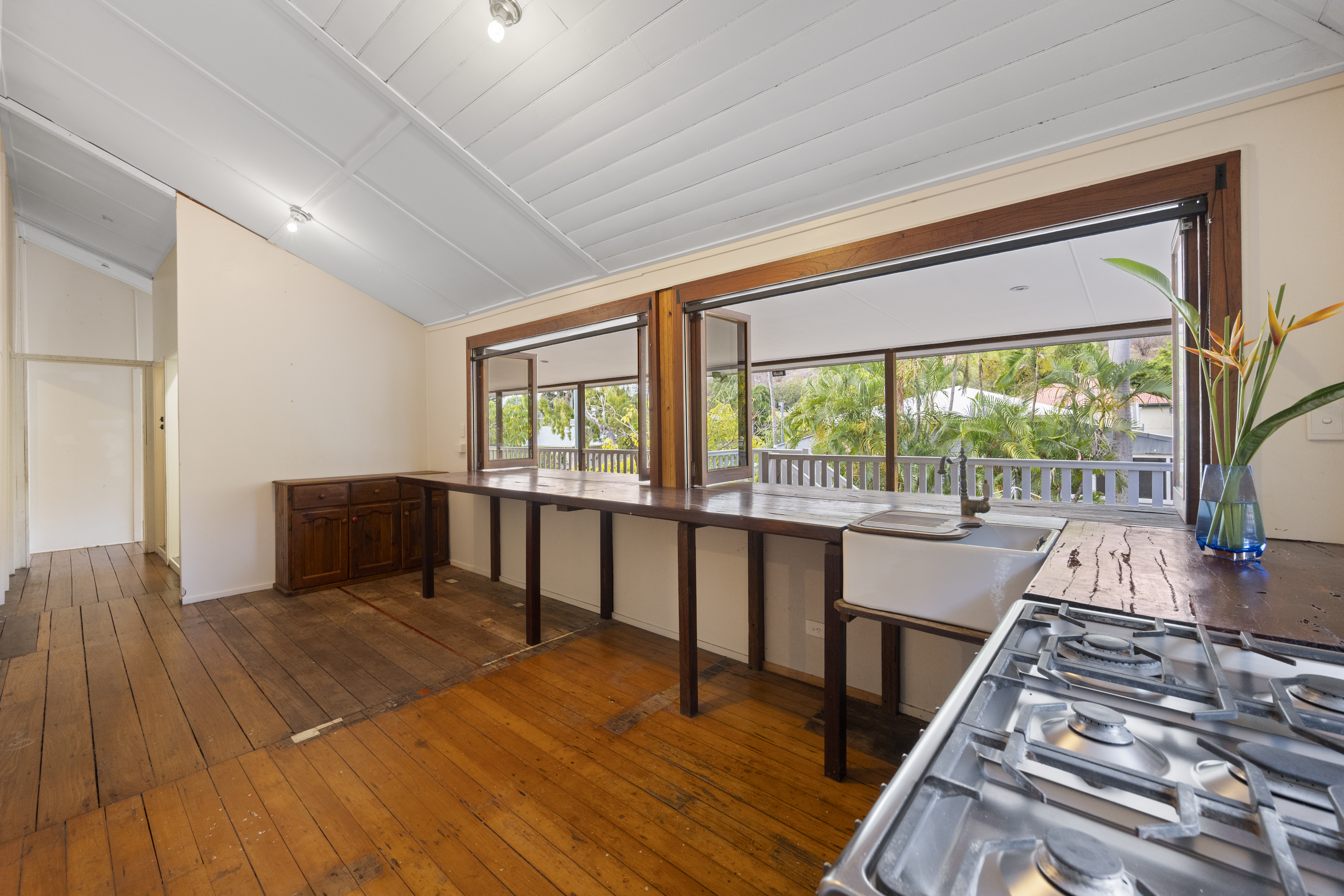 31 Garrick Street, West End - Thumbnail 3