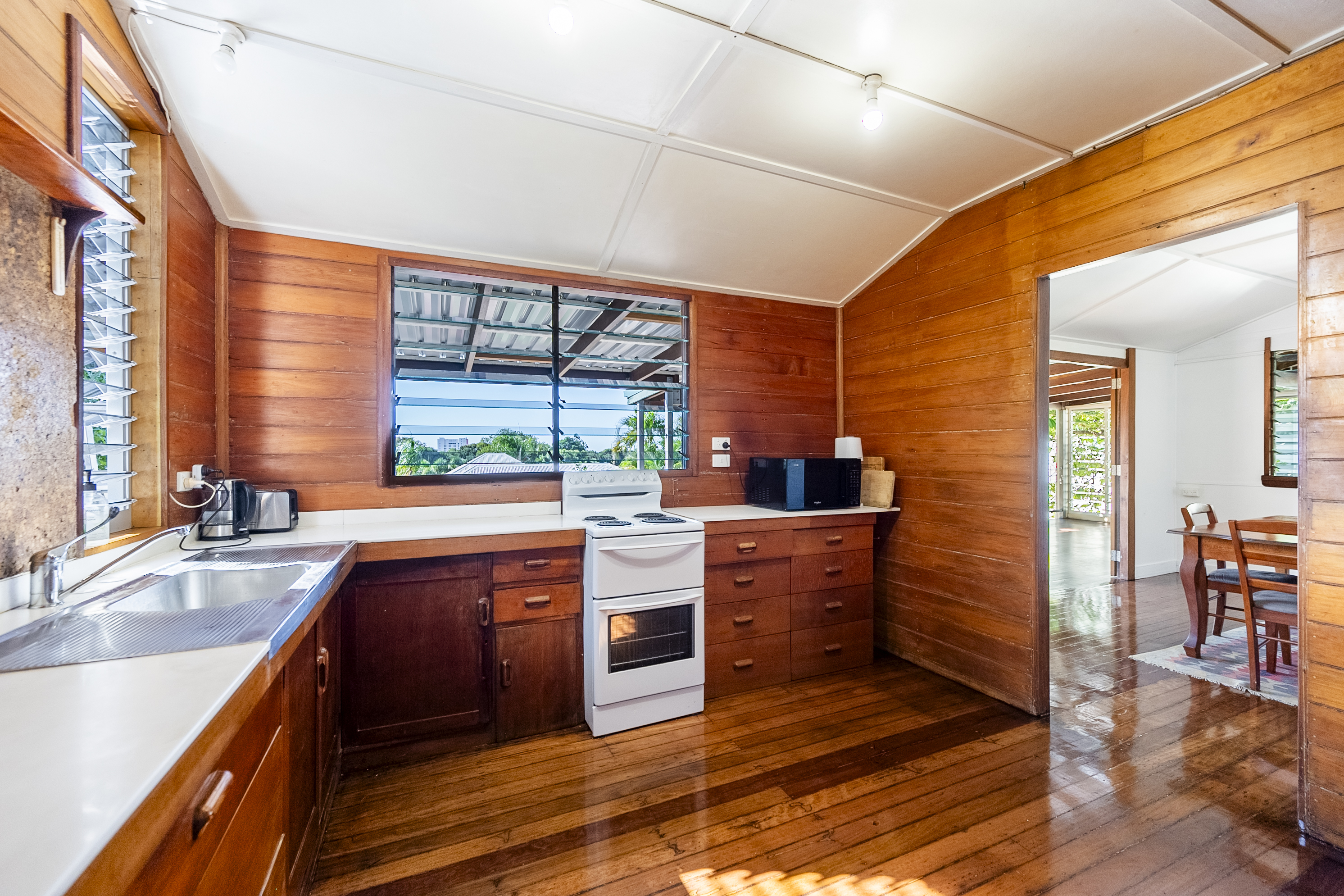 331 Stanley Street, North Ward - Thumbnail 6