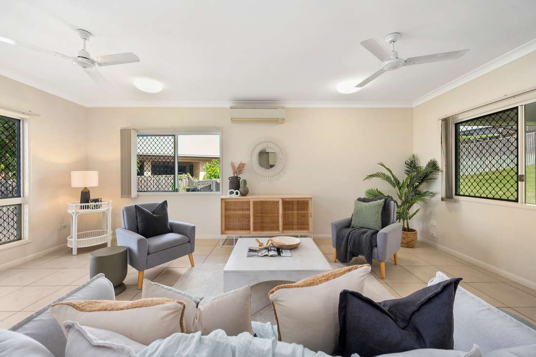 Photo 3 of 25 Coorabin Avenue, Douglas