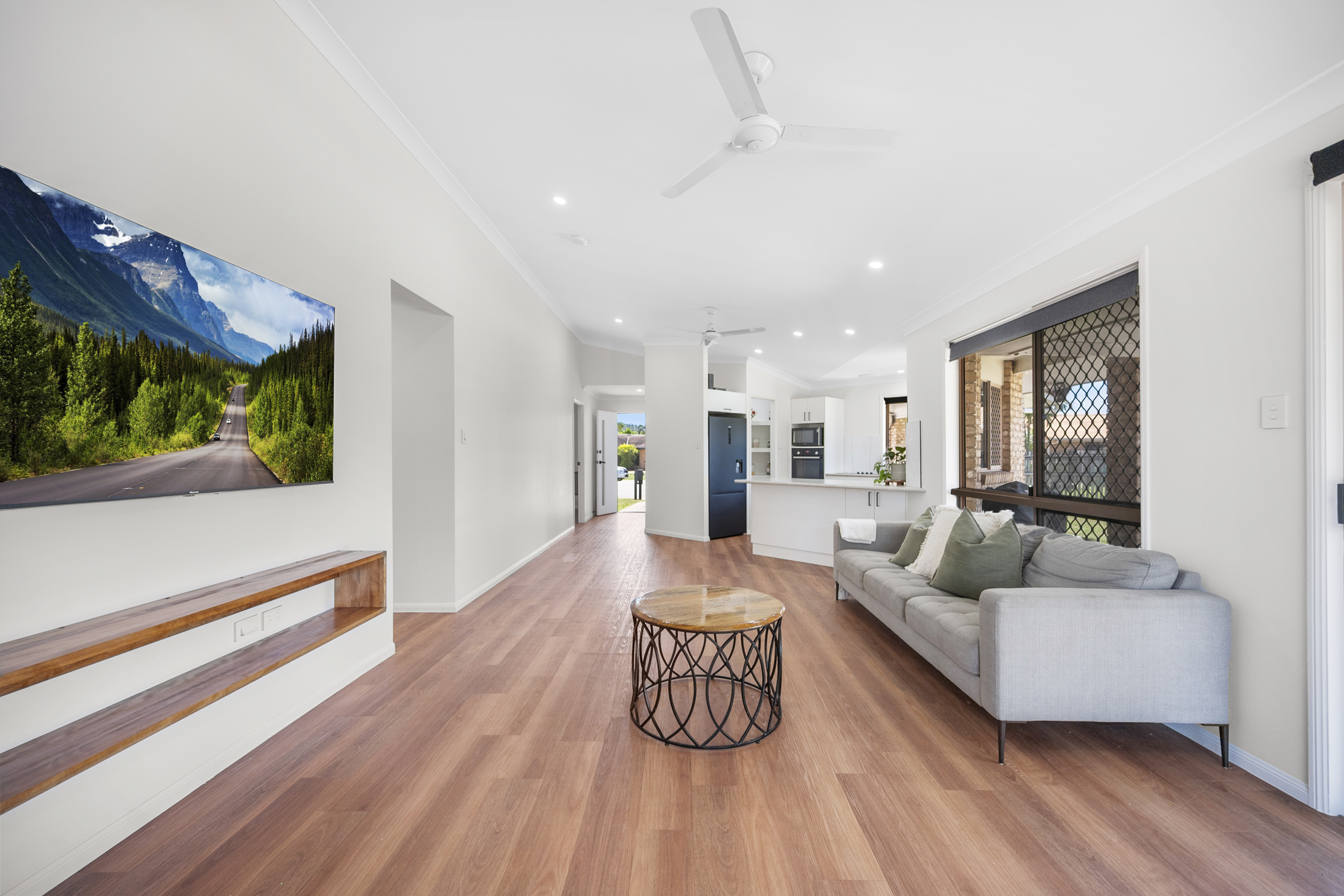 8 Stafford Close, Kirwan - Thumbnail 4