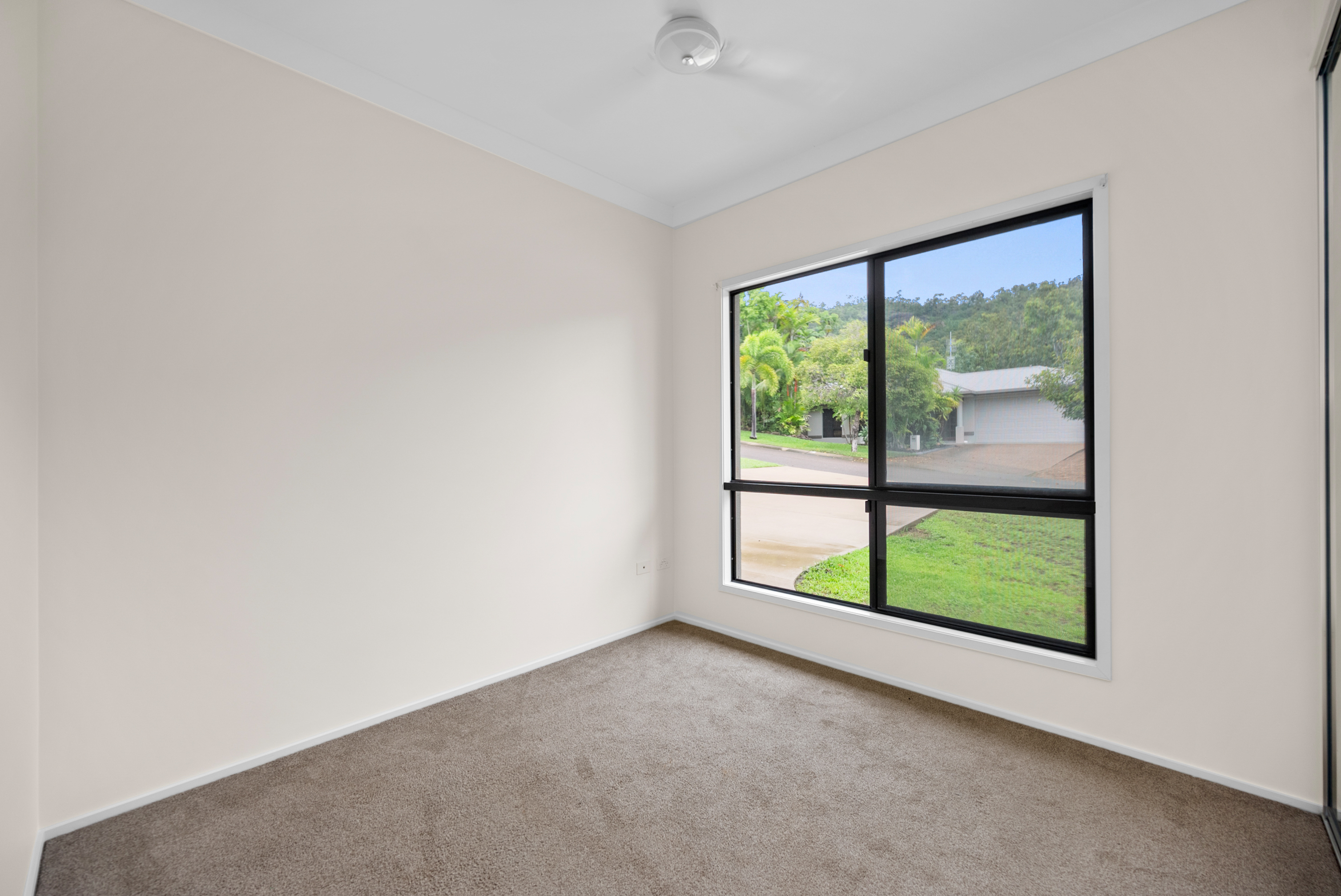 48 Saint Albans Road, Mount Louisa - Thumbnail 7