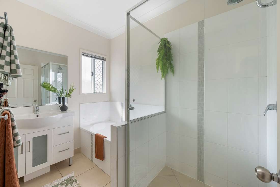 Photo 10 of 25 Coorabin Avenue, Douglas