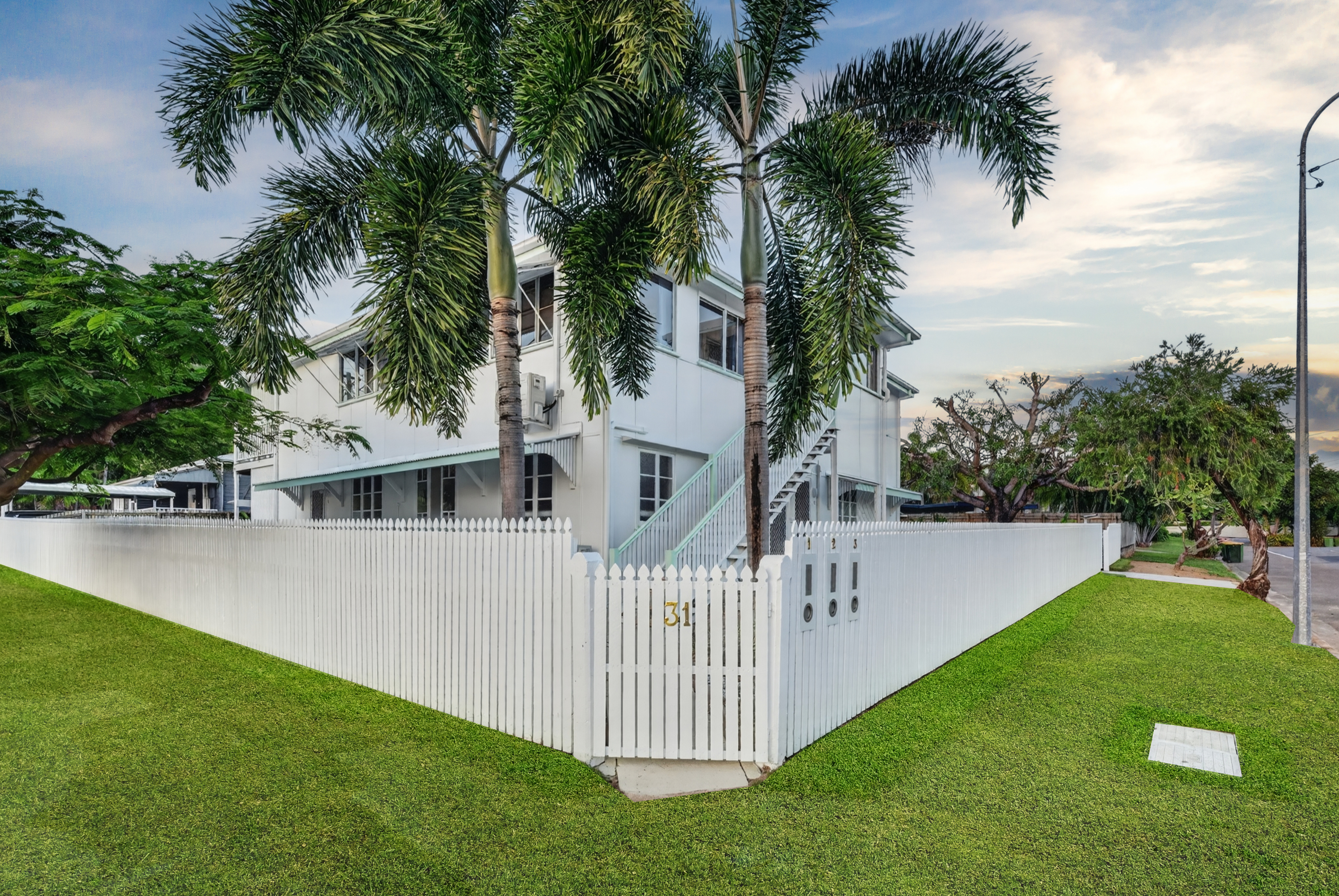 31 Garrick Street, West End - Thumbnail 2