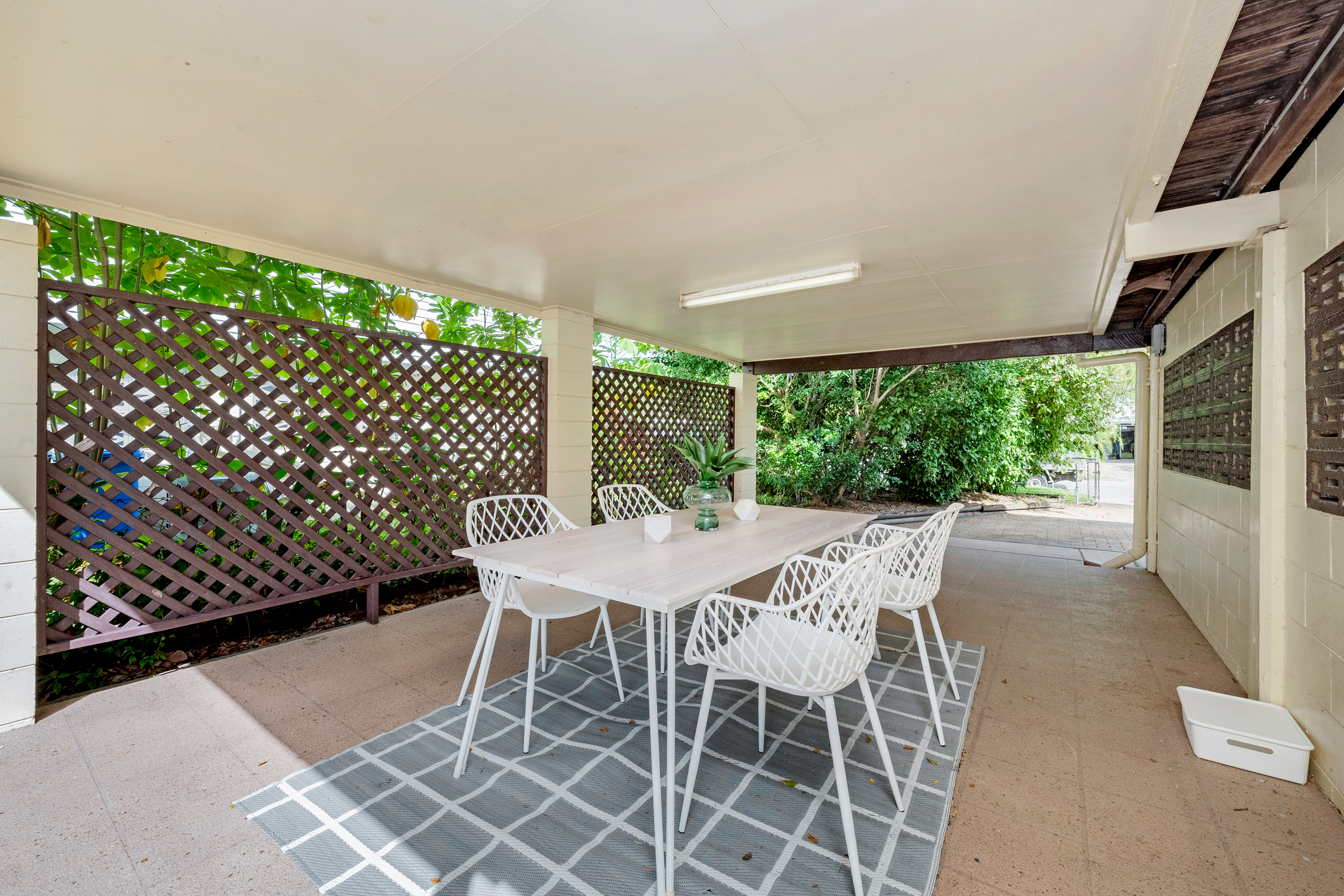 Photo 13 of 12 Cabarita Street, Cranbrook