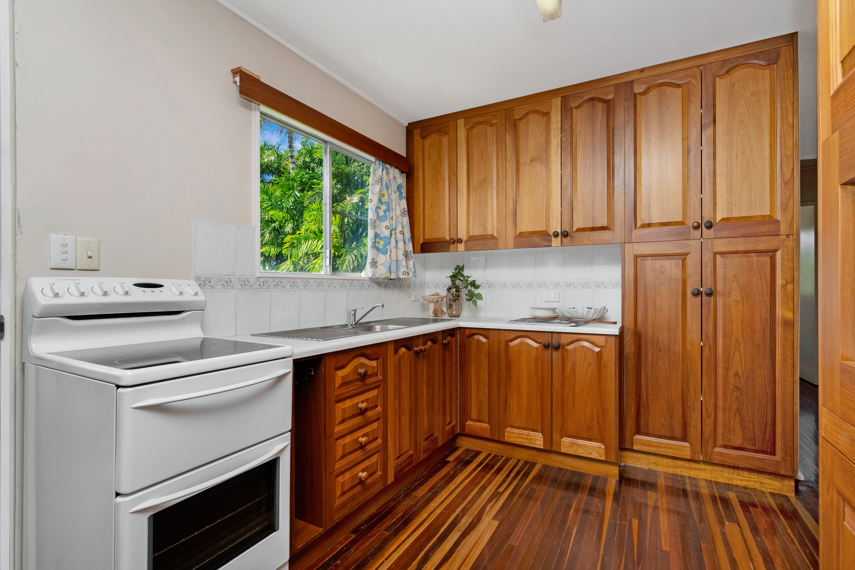 Photo 3 of 12 Cabarita Street, Cranbrook