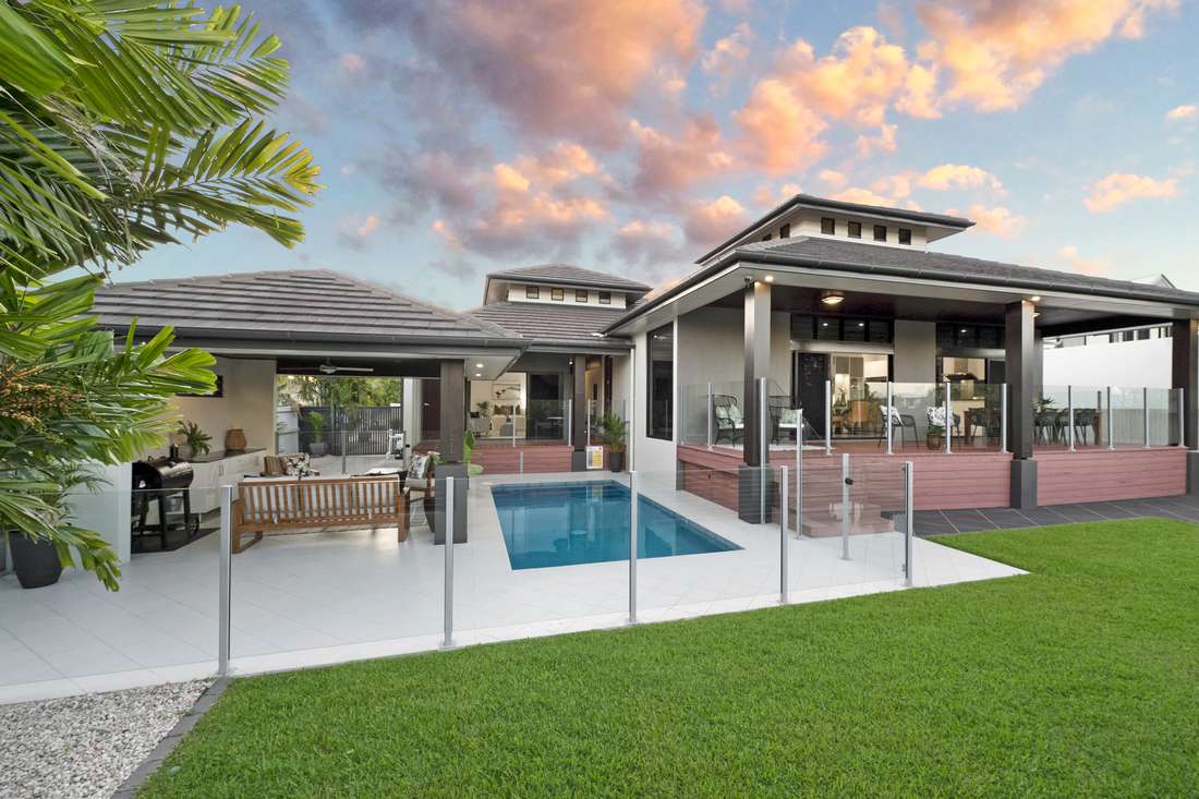 44 Springbrook Pde