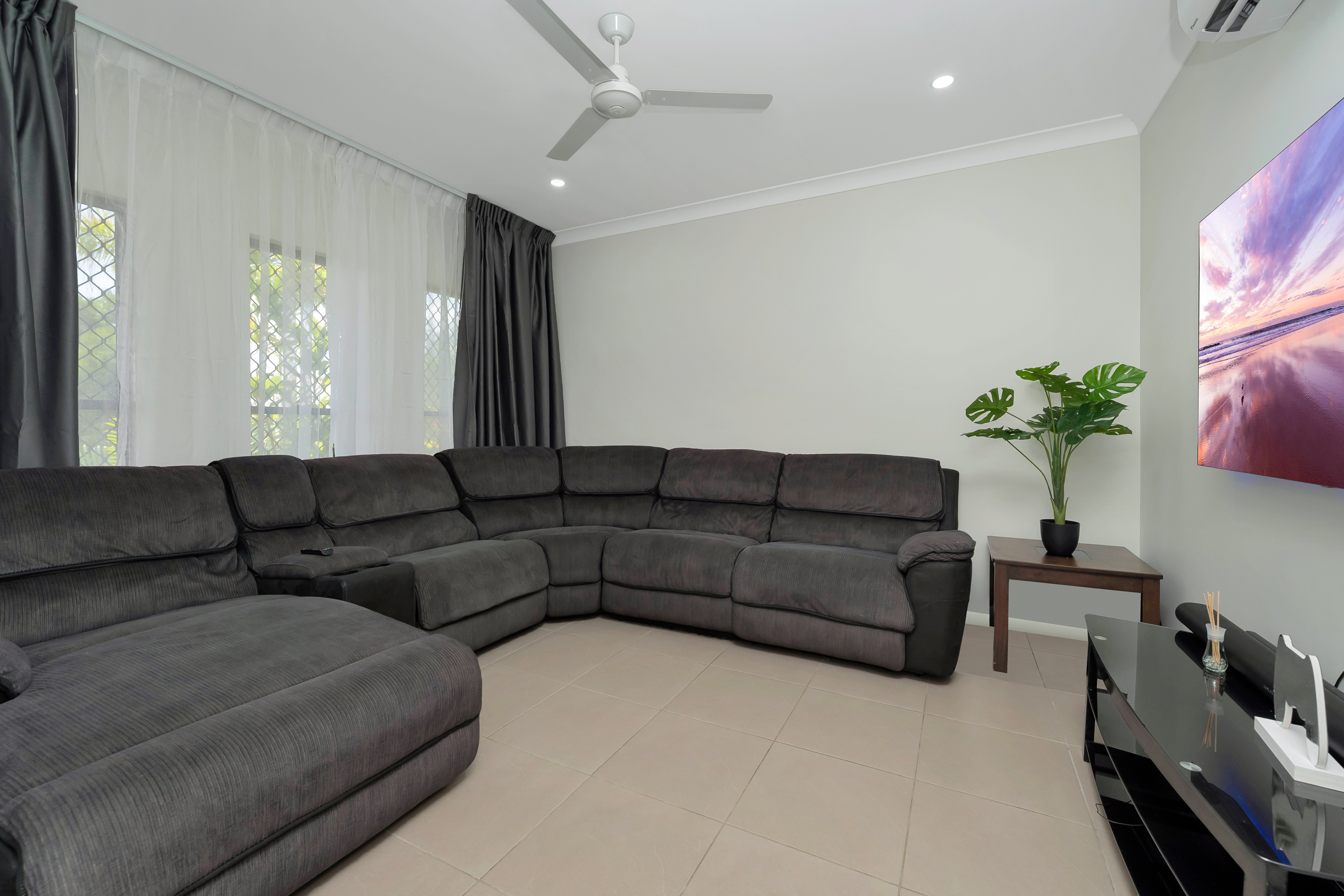 4 Polmaise Close, Burdell - Thumbnail 6