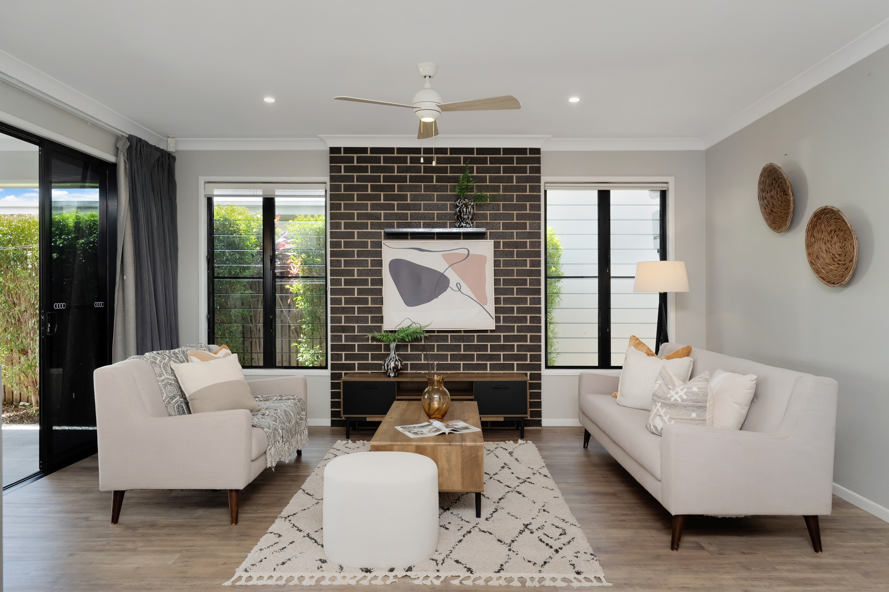 131 Sunhaven Boulevard, Burdell - Thumbnail 2