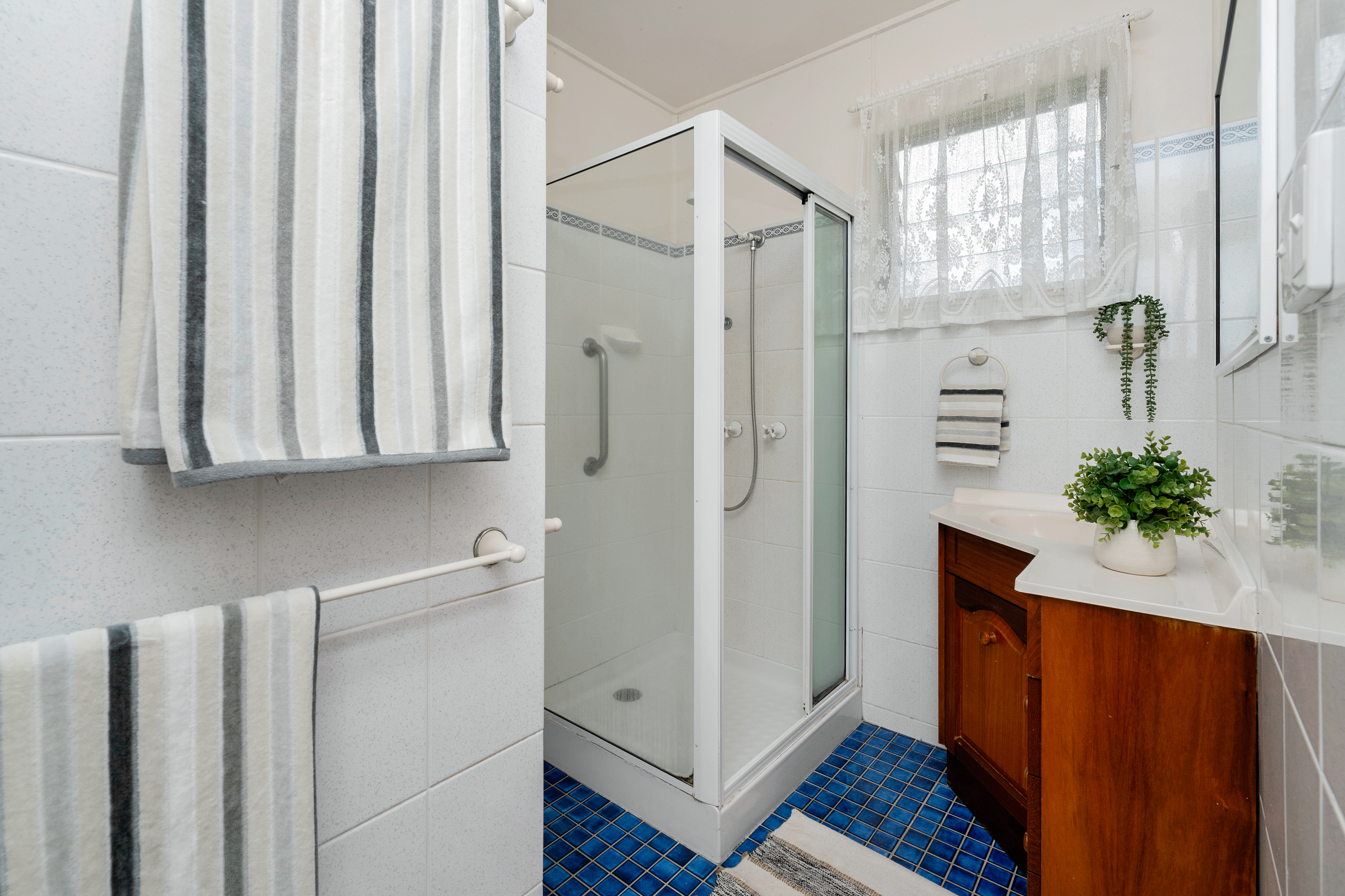 Photo 12 of 12 Cabarita Street, Cranbrook