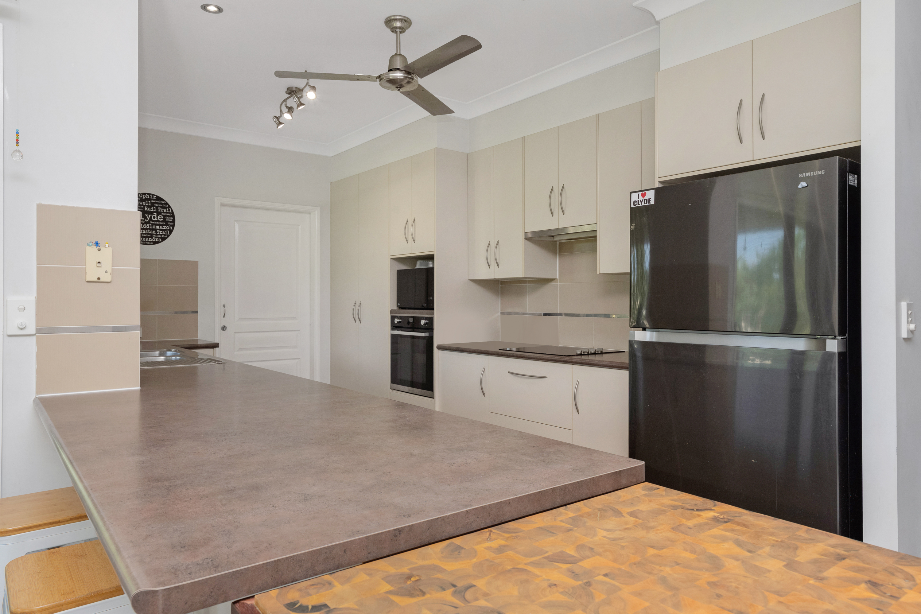 1 Blackstar Place, Black River - Thumbnail 4