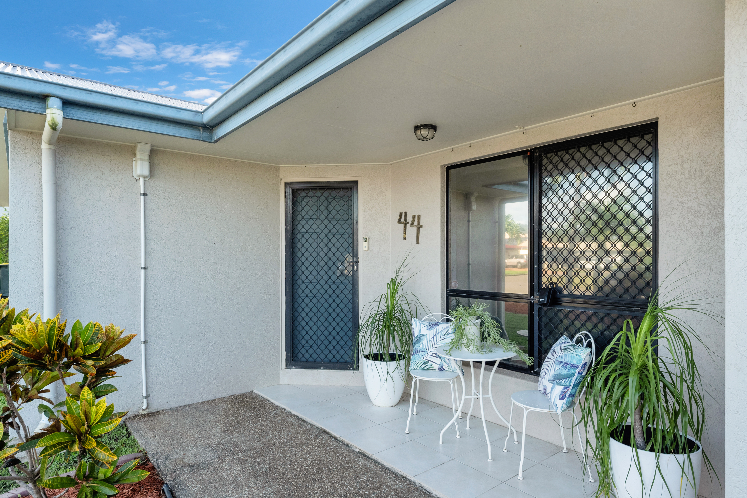 44 Brazier Drive, Annandale - Thumbnail 2