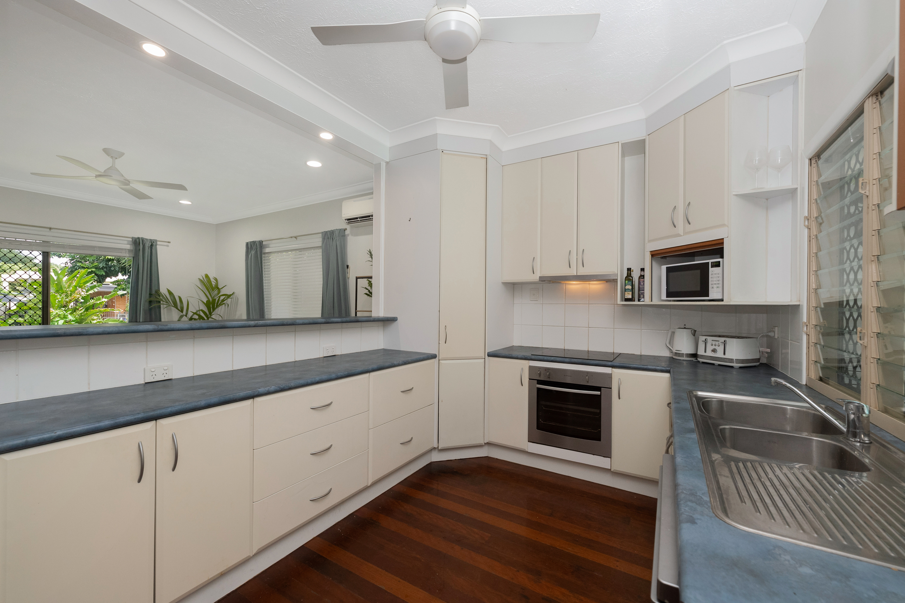 8 Moorina Street, Mundingburra - Thumbnail 2