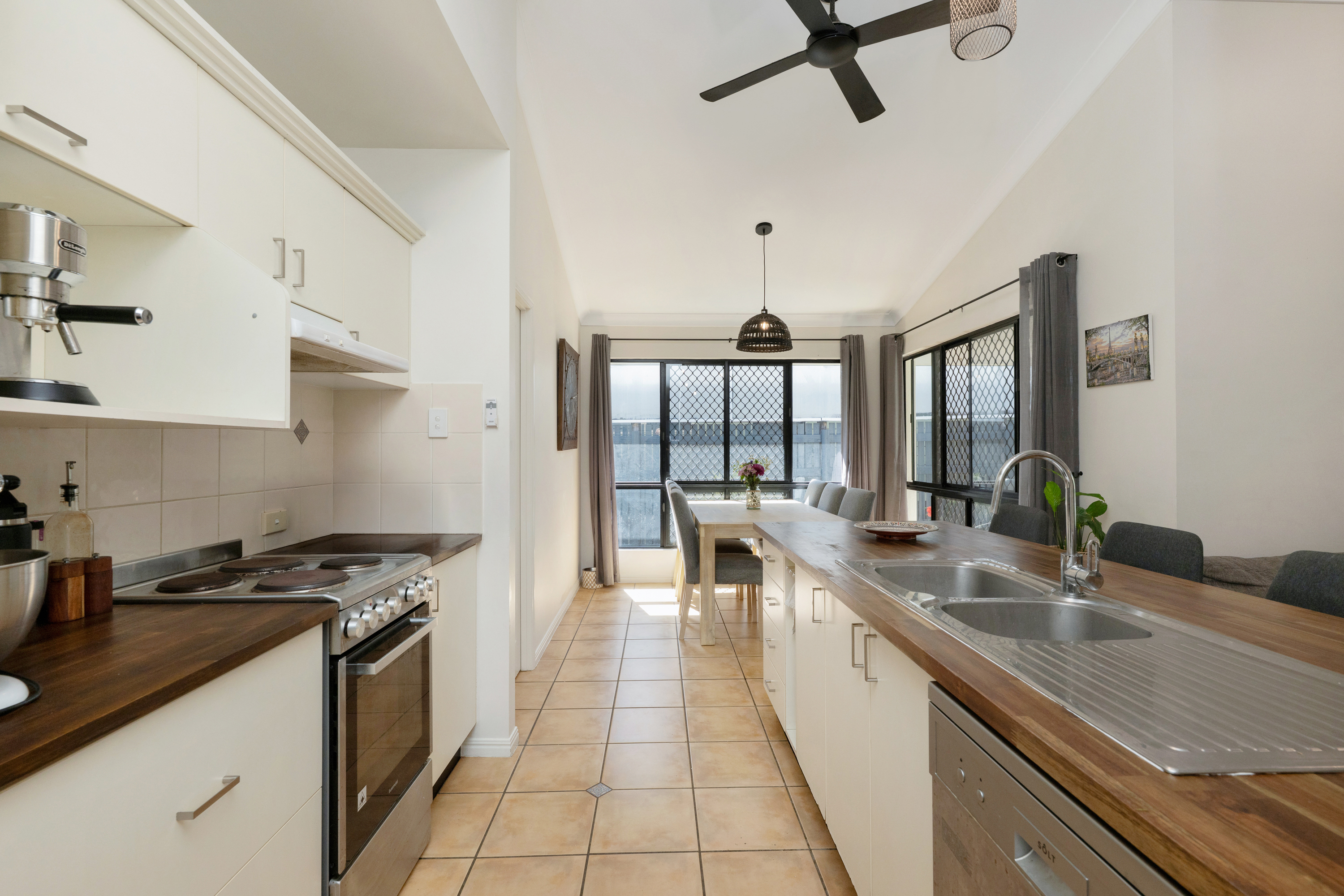 48 Regatta Crescent, Douglas - Thumbnail 4