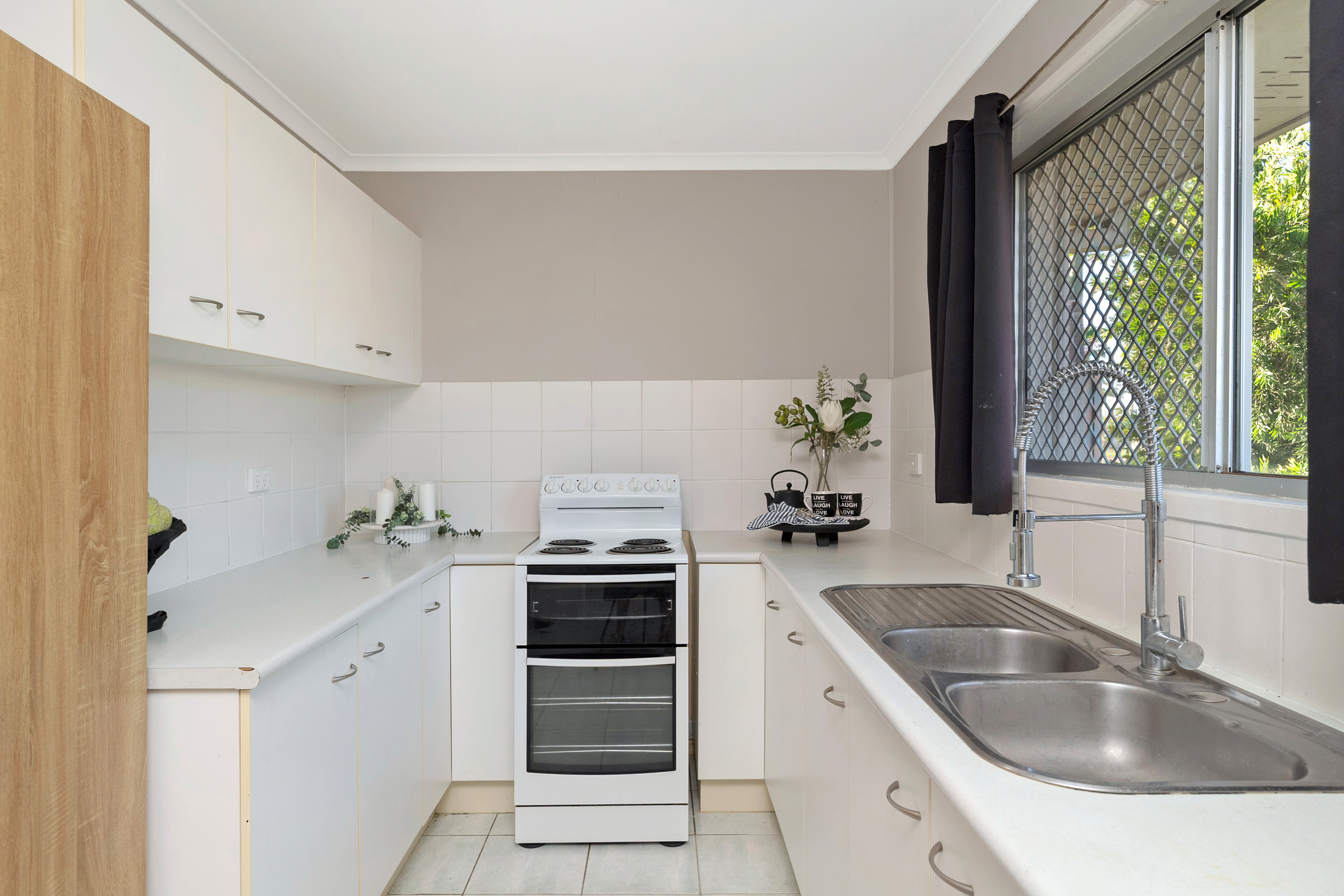 8 Josephine Crescent