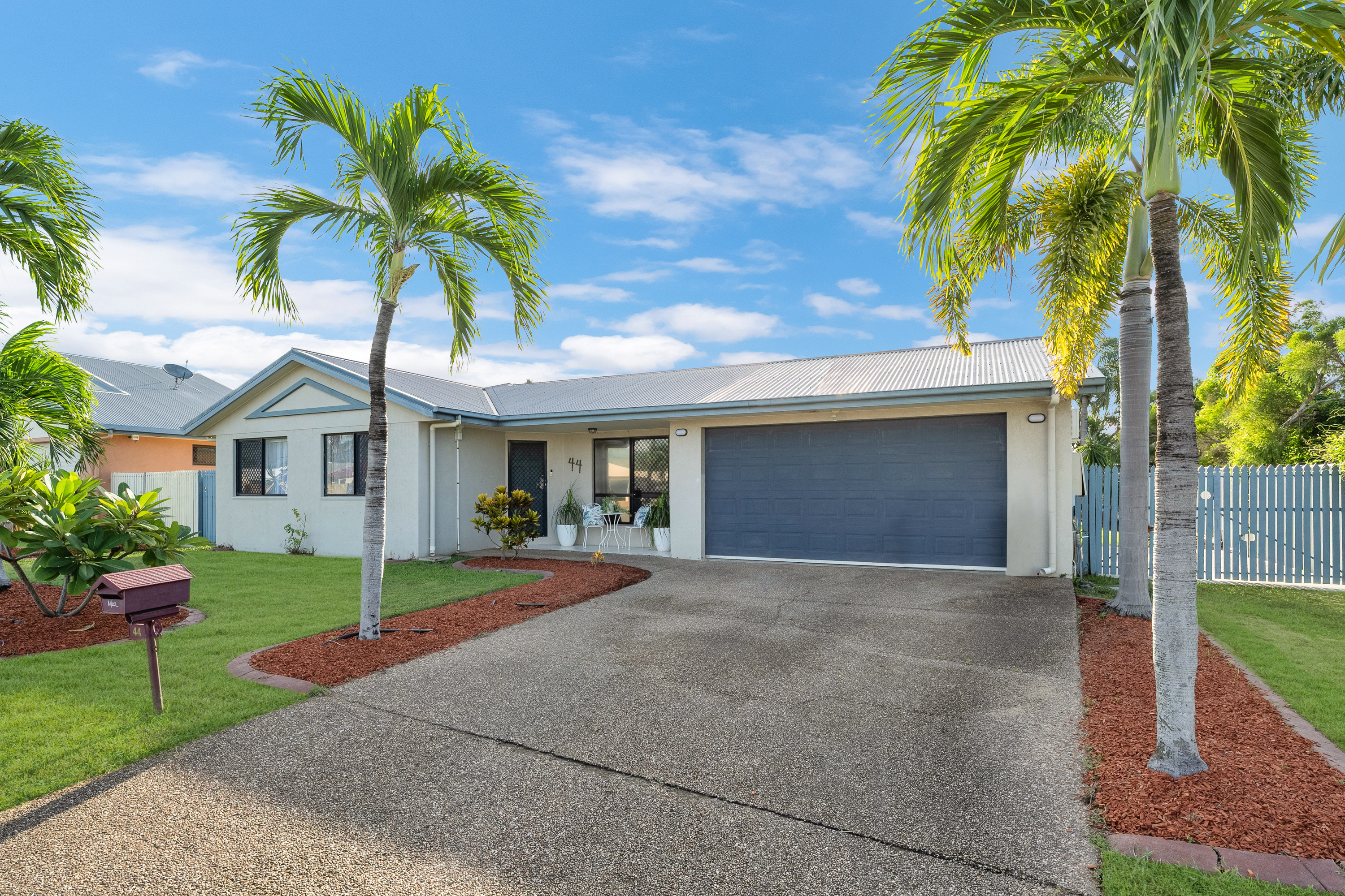 44 Brazier Drive, Annandale - Image 1