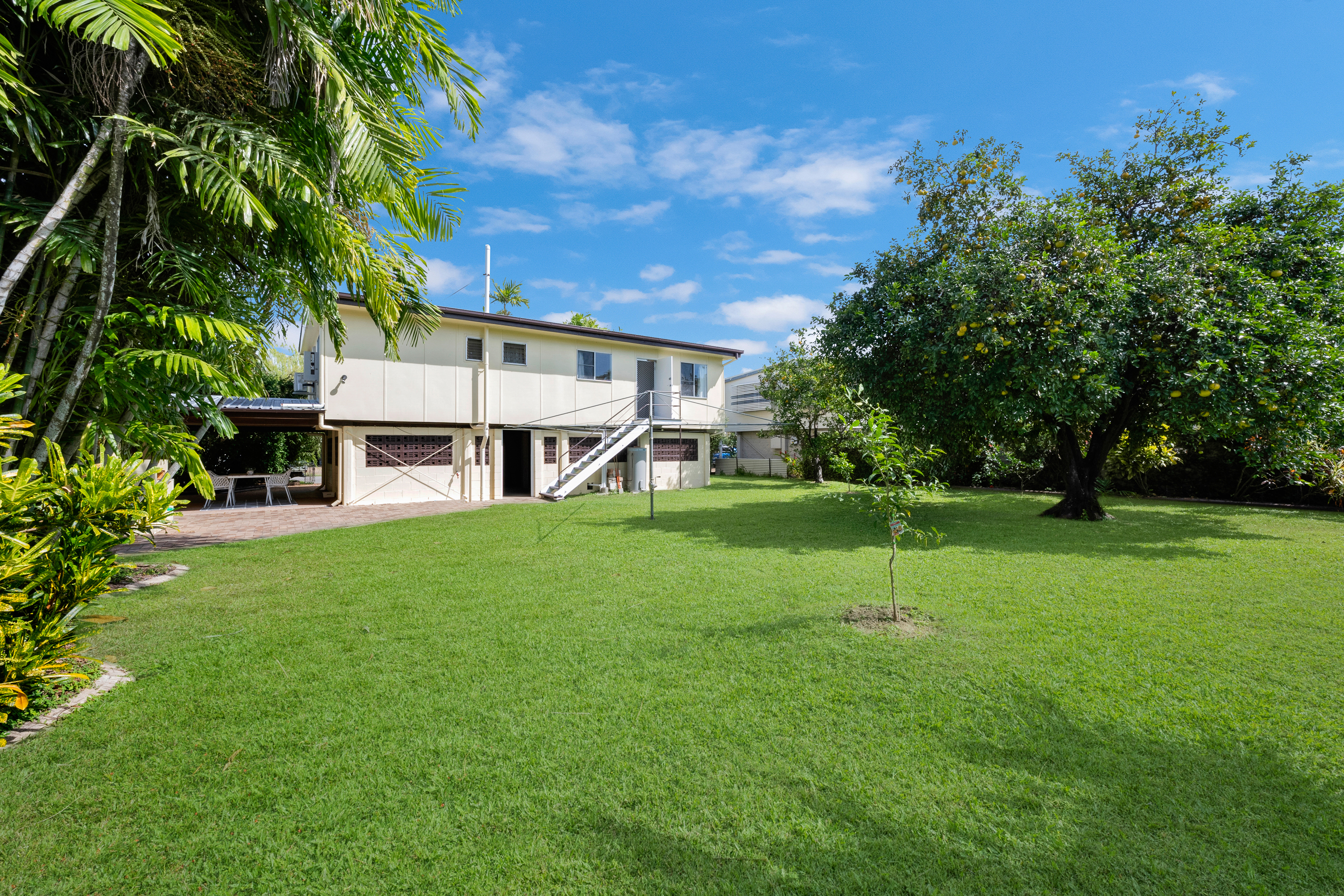 Photo 14 of 12 Cabarita Street, Cranbrook