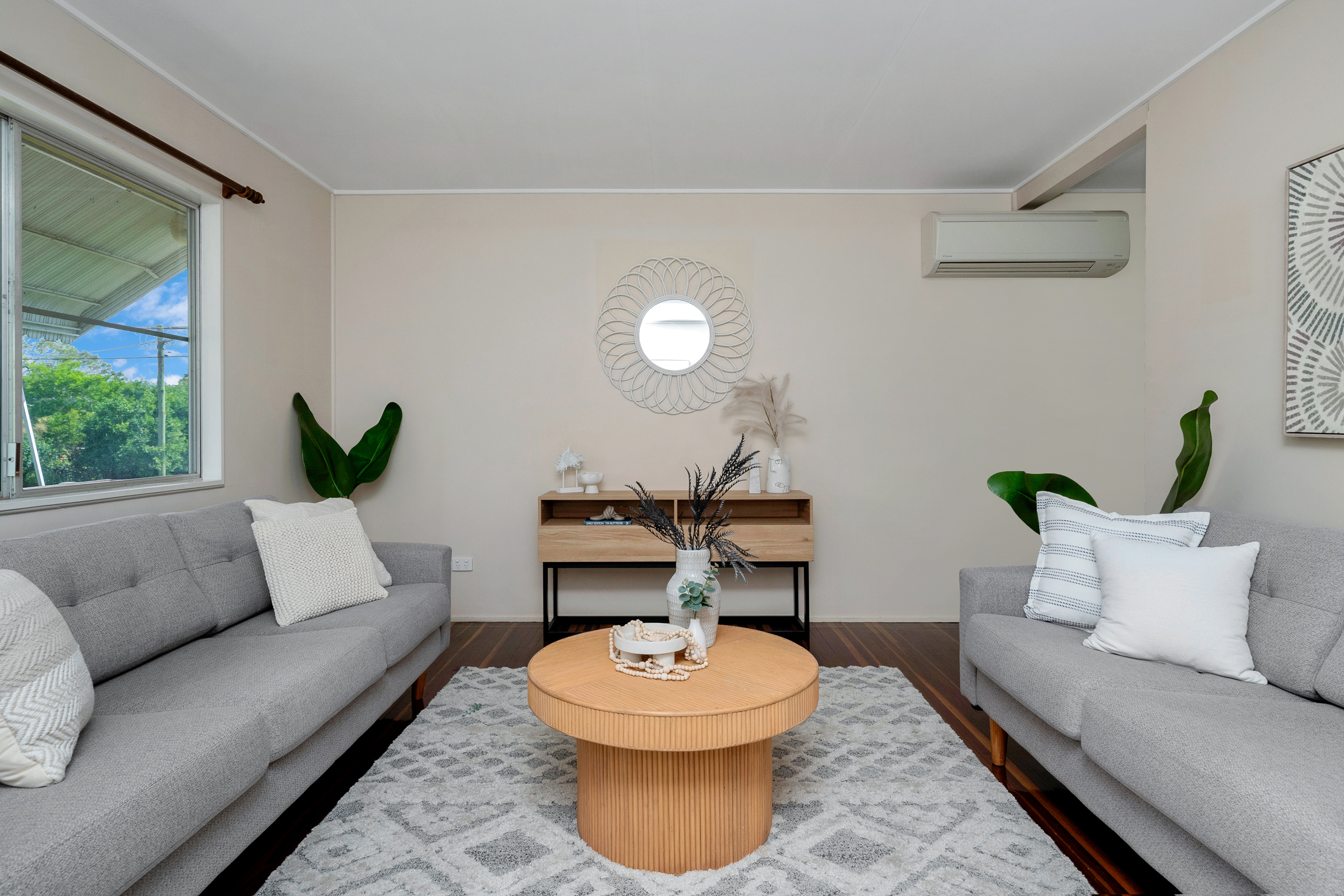 Photo 2 of 12 Cabarita Street, Cranbrook