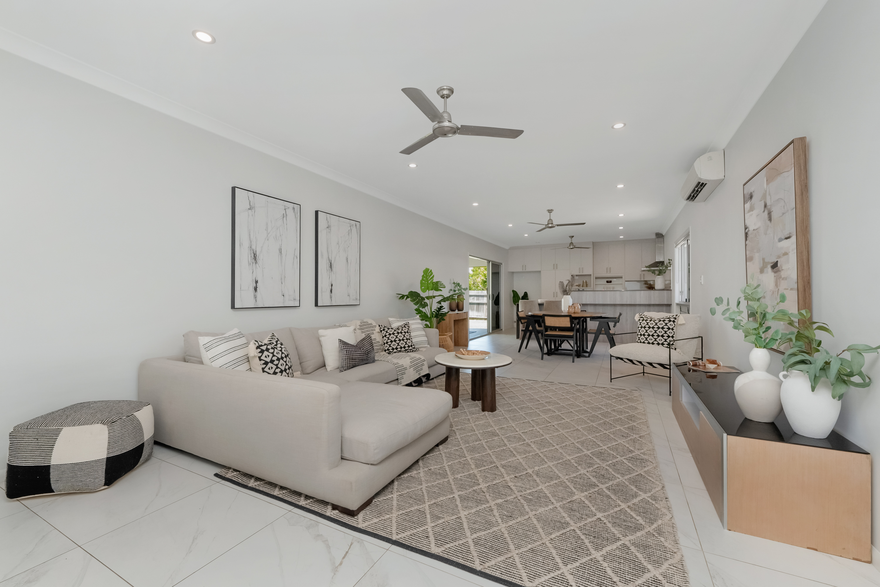 16 Springbrook Parade, Idalia - Thumbnail 7
