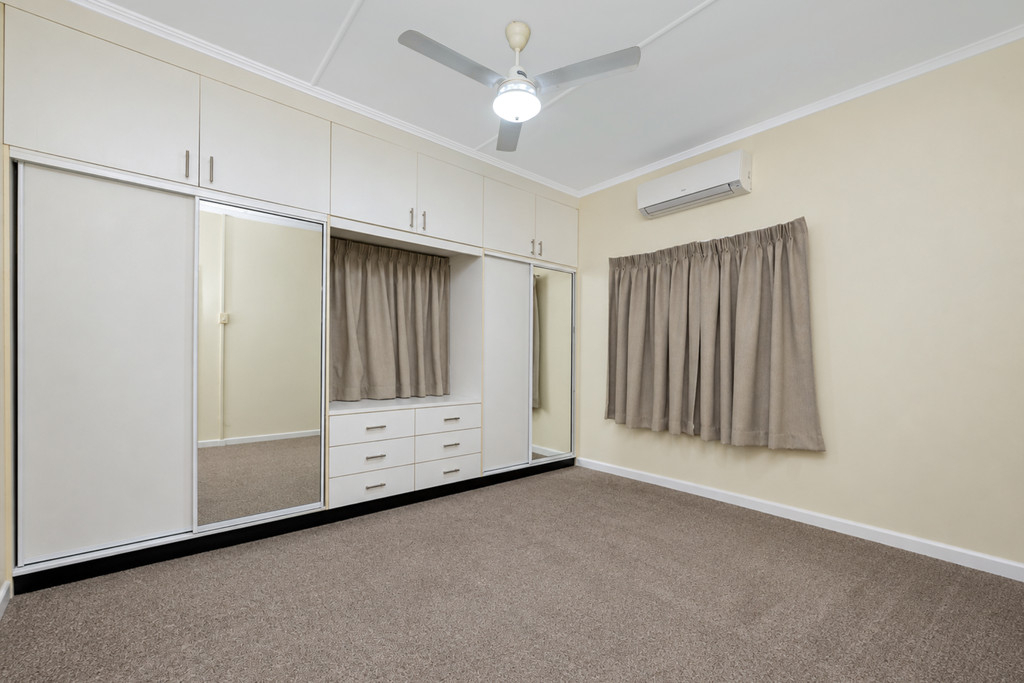 Photo 4 of 37 Sabadine St, Aitkenvale