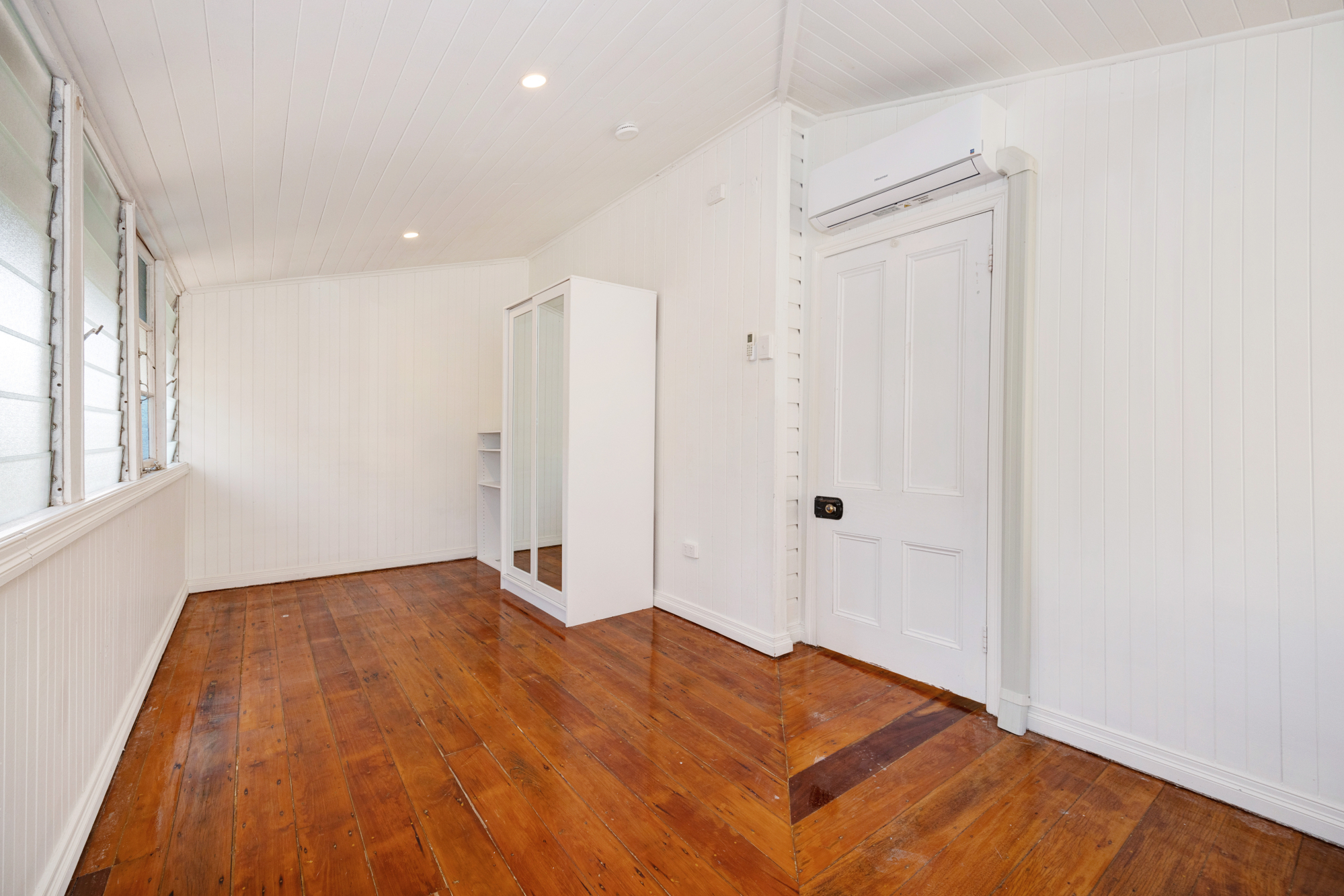41 Latchford St, Pimlico - Thumbnail 5